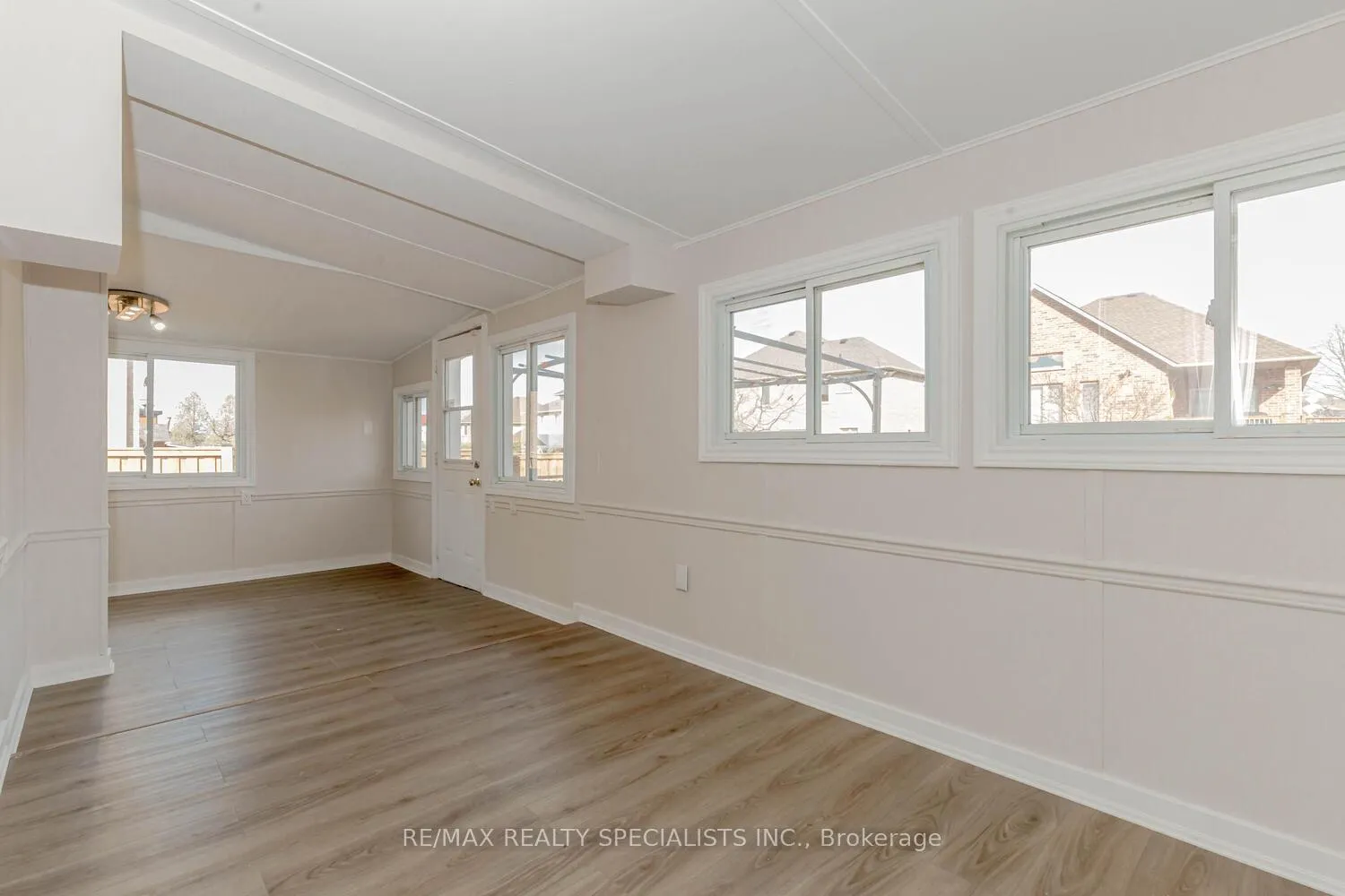 Photo 14 of 206 Green Road, Hamilton, Stoney Creek — HOMEH