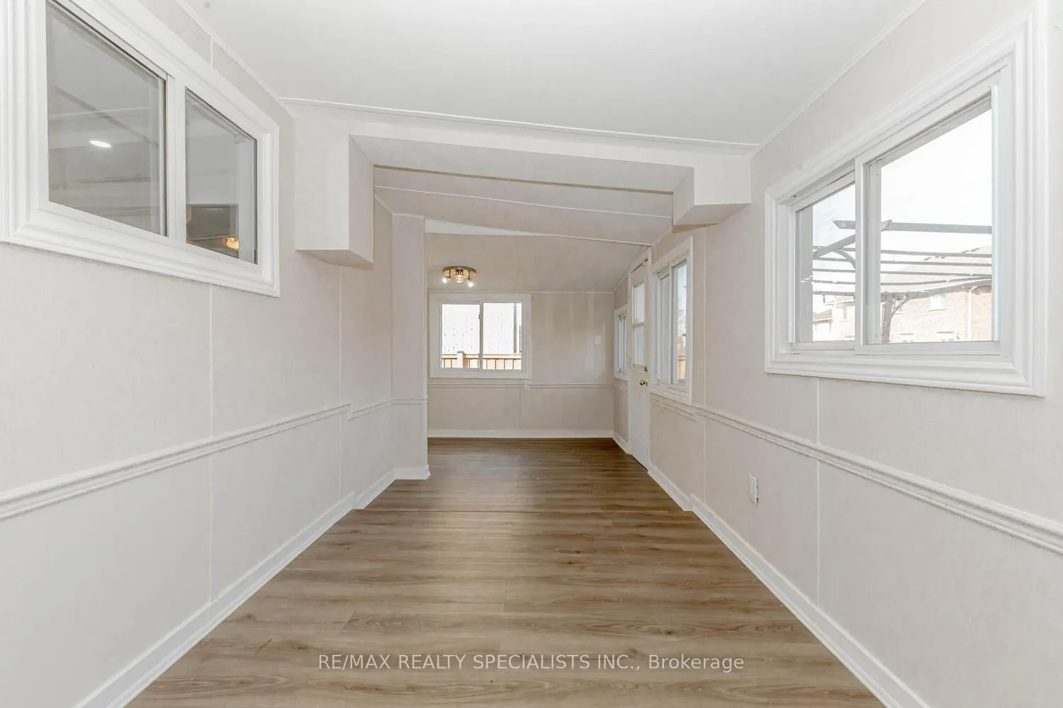 Photo 15 of 206 Green Road, Hamilton, Stoney Creek — HOMEH
