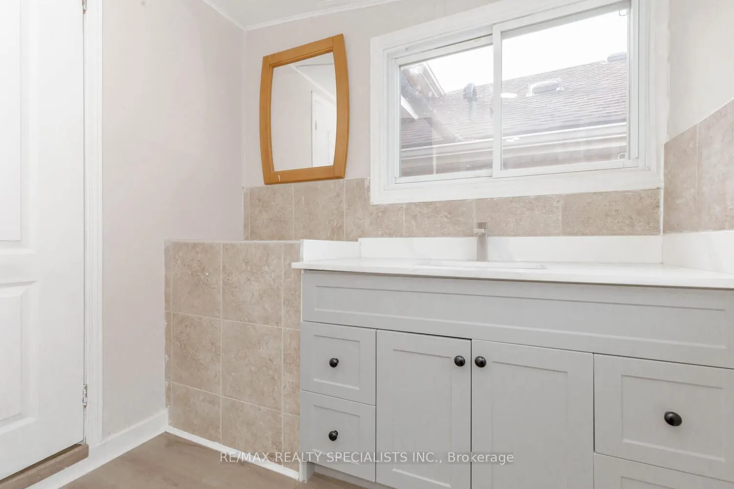 Photo 20 of 206 Green Road, Hamilton, Stoney Creek — HOMEH