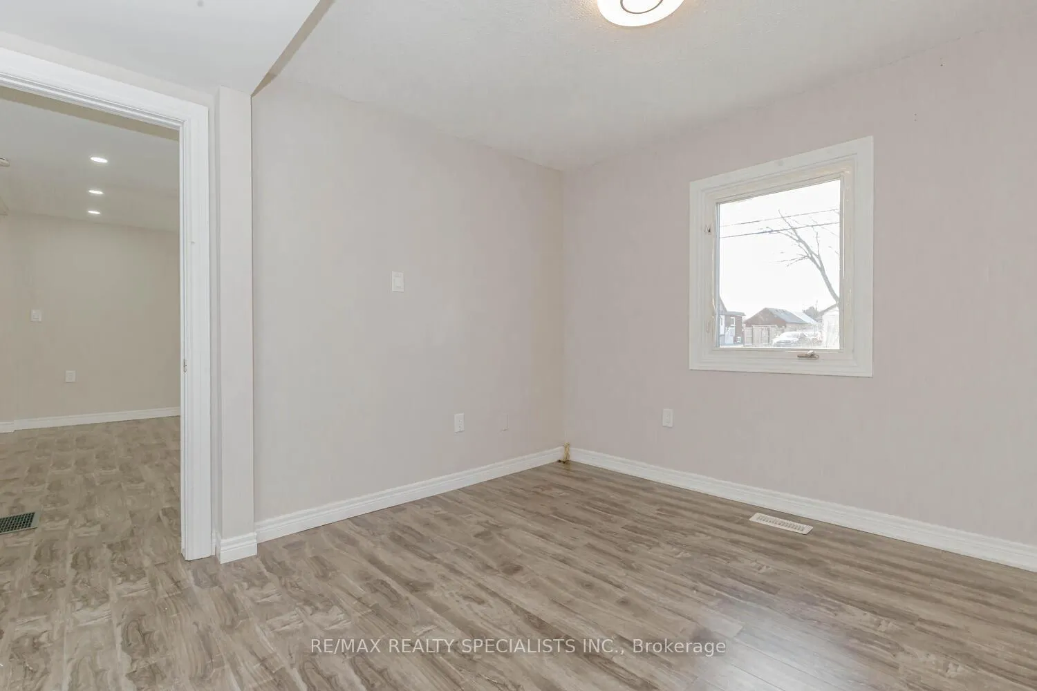 Photo 26 of 206 Green Road, Hamilton, Stoney Creek — HOMEH
