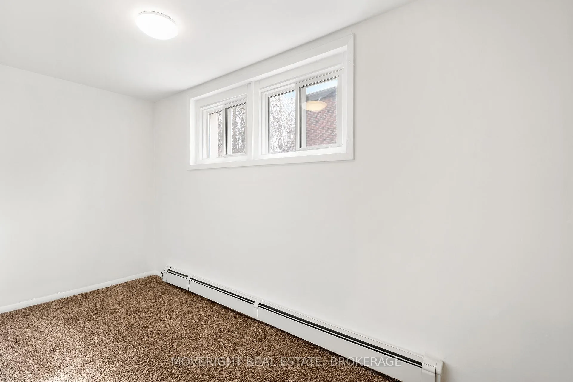 Photo 11 of 24 Ottawa Street, St. Catharines, Downtown — HOMEH