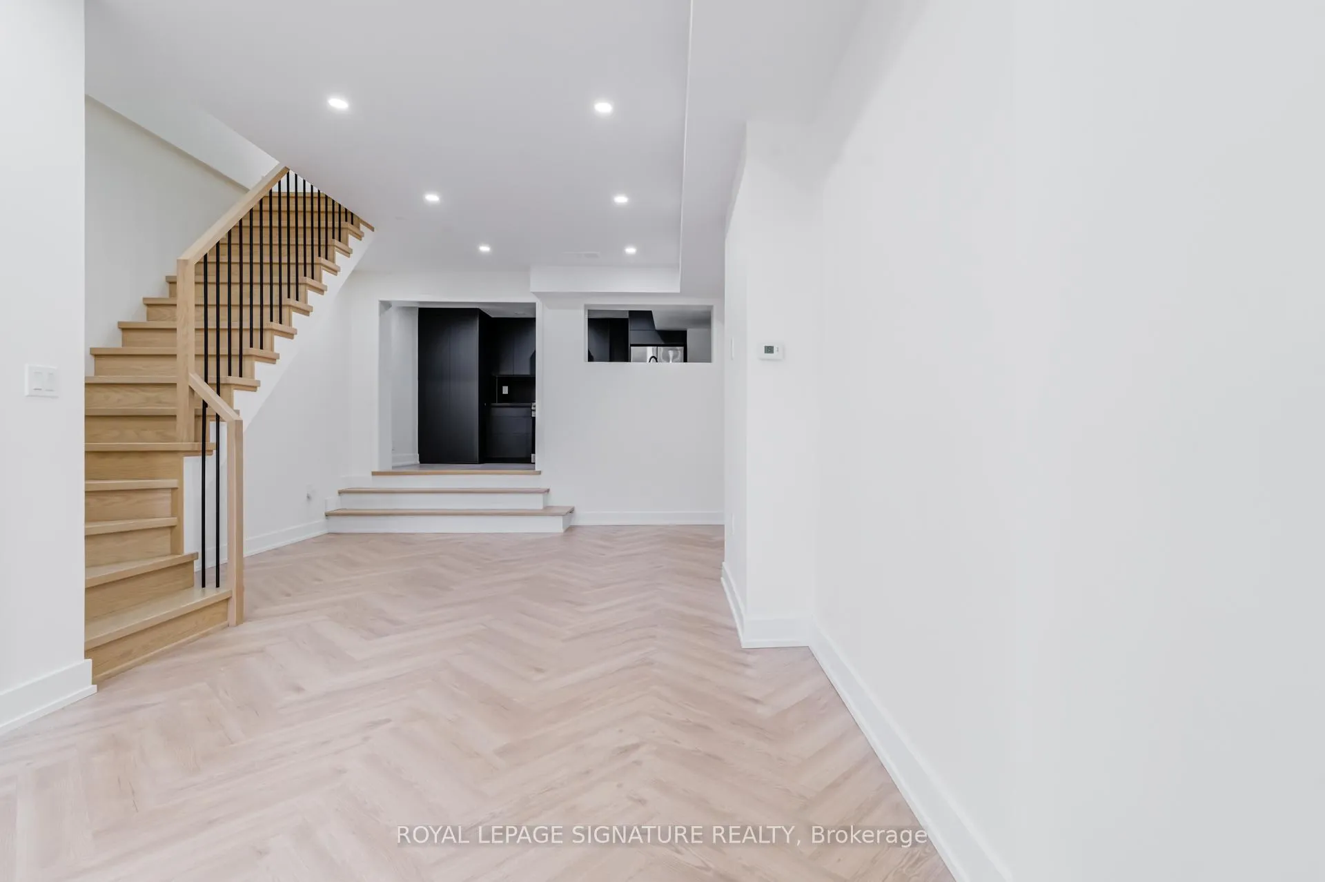 Photo 1 of Unit 4, 861 O'connor Drive, Toronto, O'Connor-Parkview — HOMEH