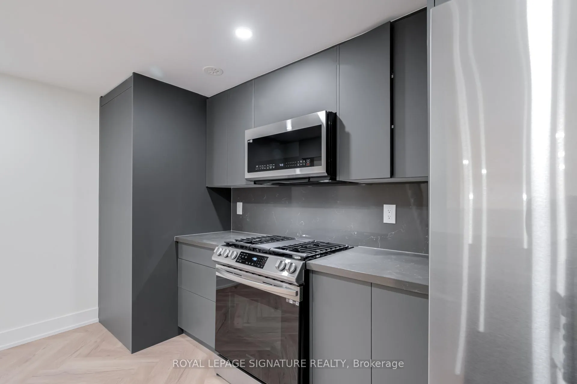 Photo 12 of Unit 4, 861 O'connor Drive, Toronto, O'Connor-Parkview — HOMEH