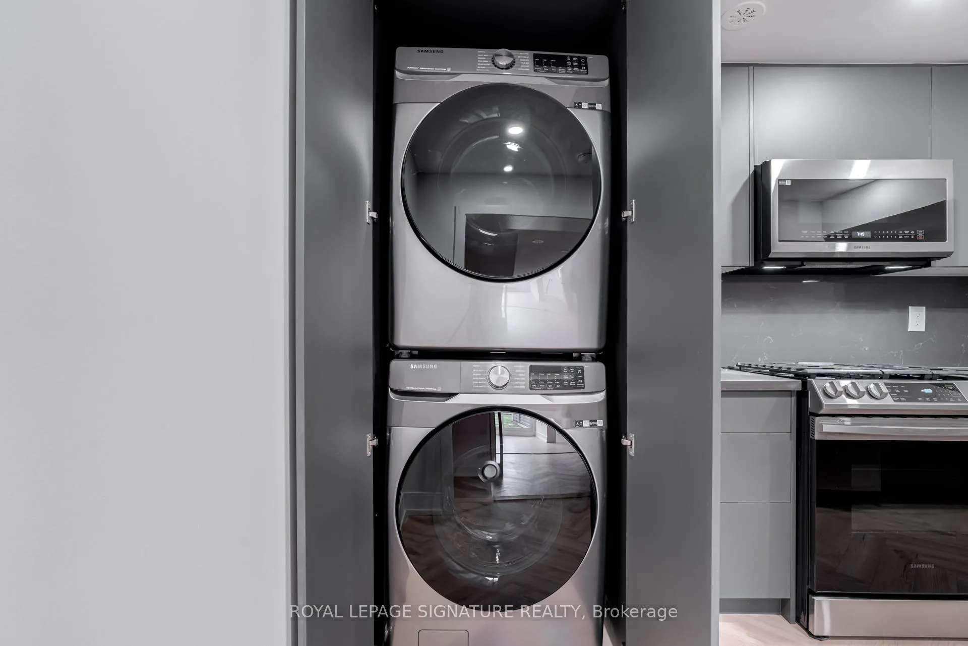 Photo 13 of Unit 4, 861 O'connor Drive, Toronto, O'Connor-Parkview — HOMEH