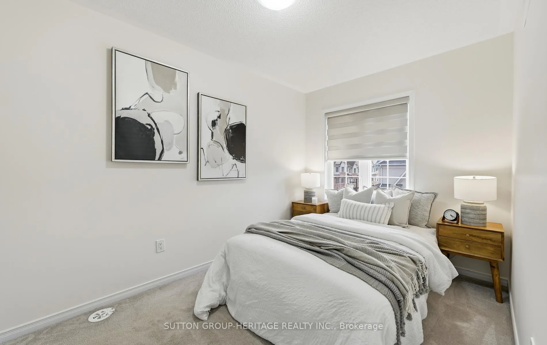 Photo 15 of 209 Danzatore Path, Oshawa, Windfields — HOMEH