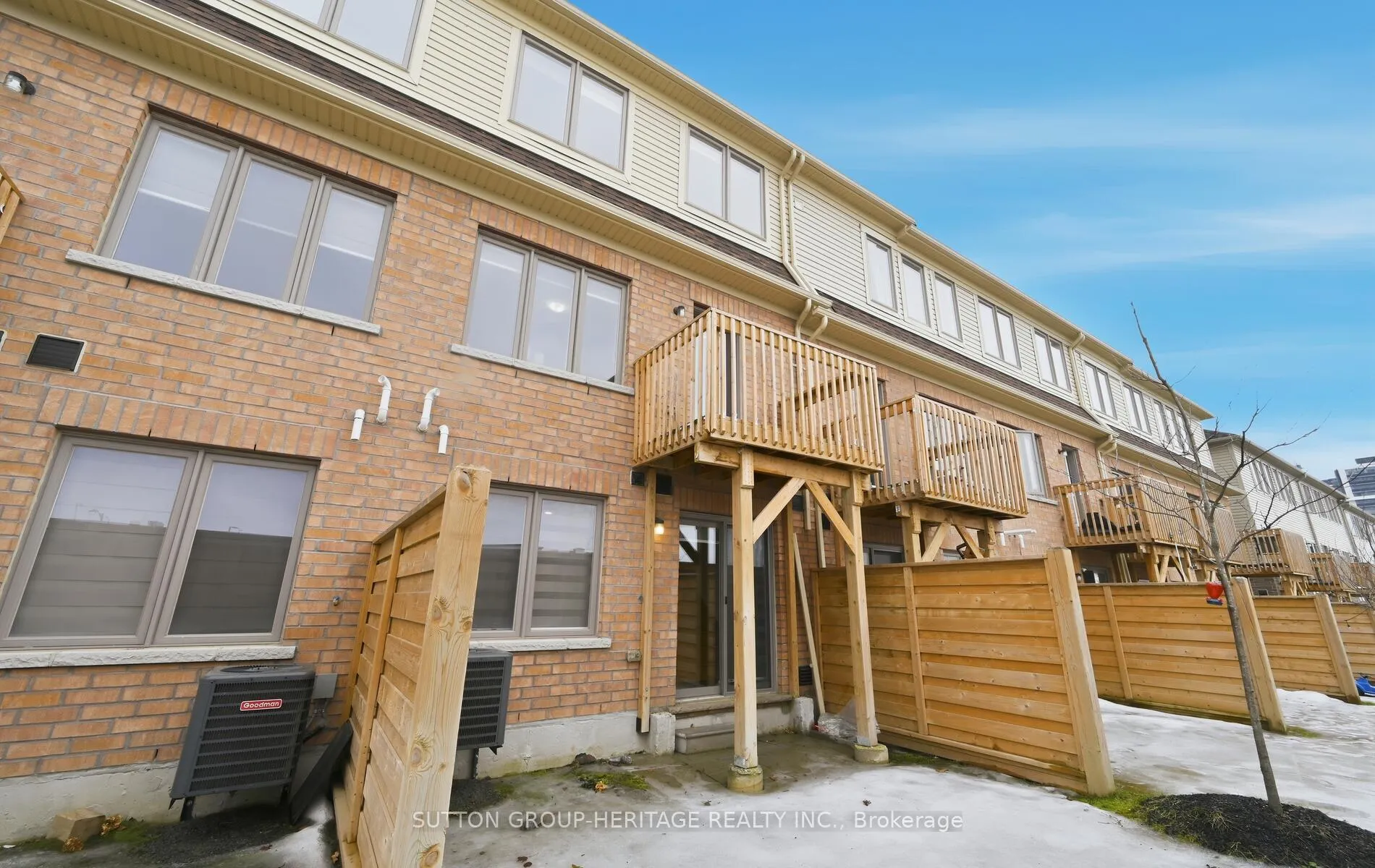 Photo 30 of 209 Danzatore Path, Oshawa, Windfields — HOMEH