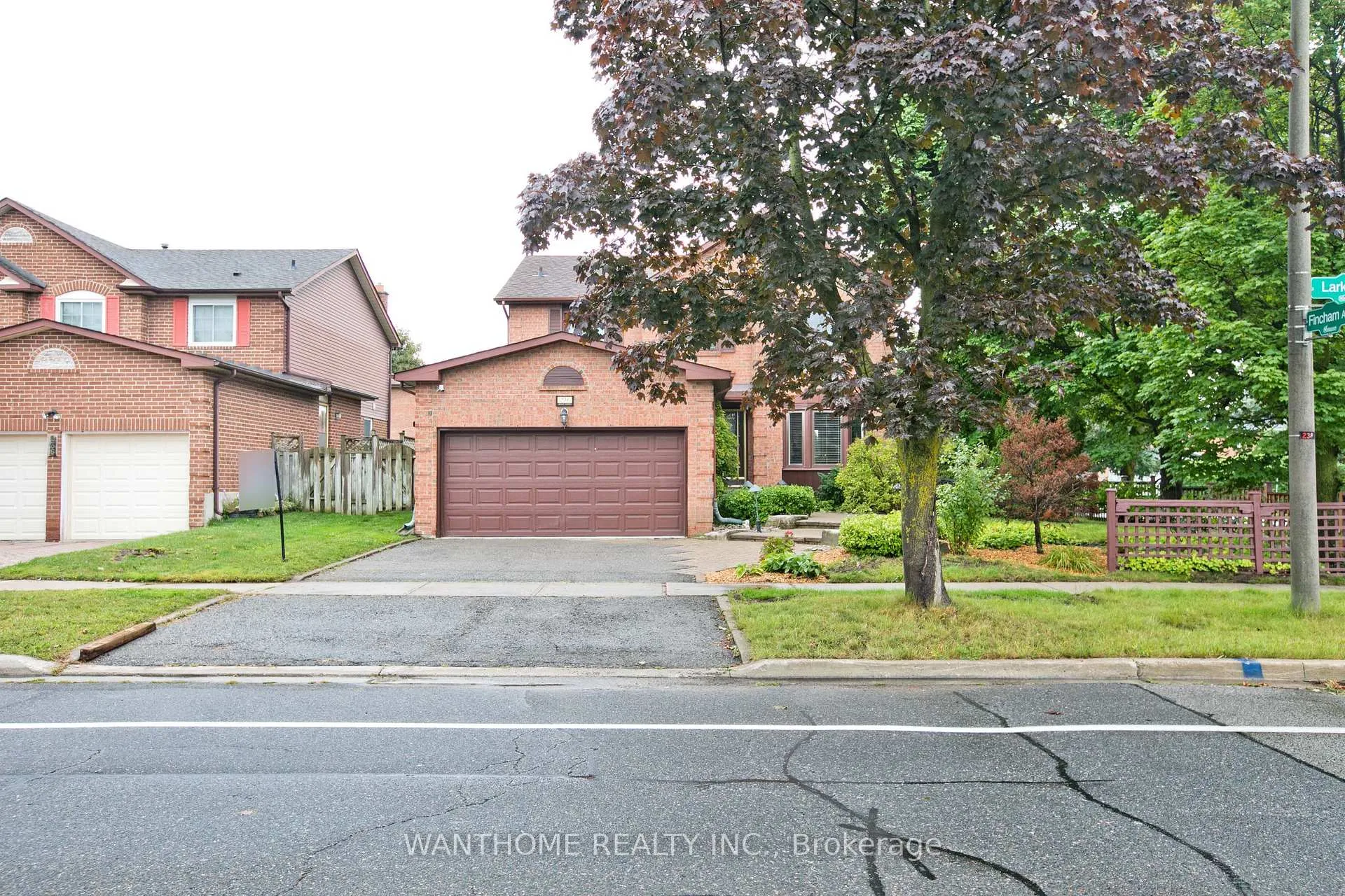 Photo 2 of 238 Larkin Avenue, Markham, Markham Village — HOMEH