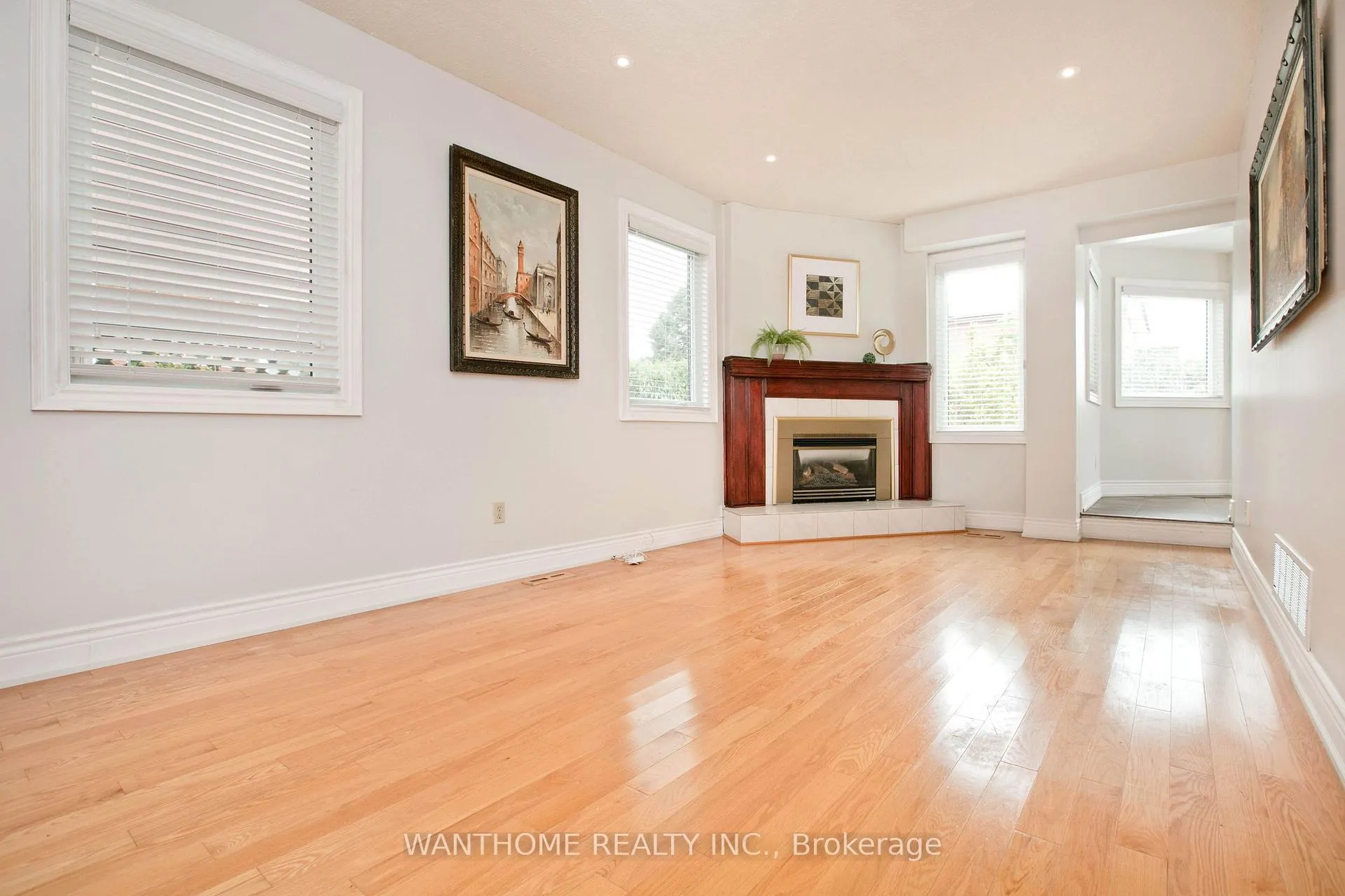 Photo 8 of 238 Larkin Avenue, Markham, Markham Village — HOMEH