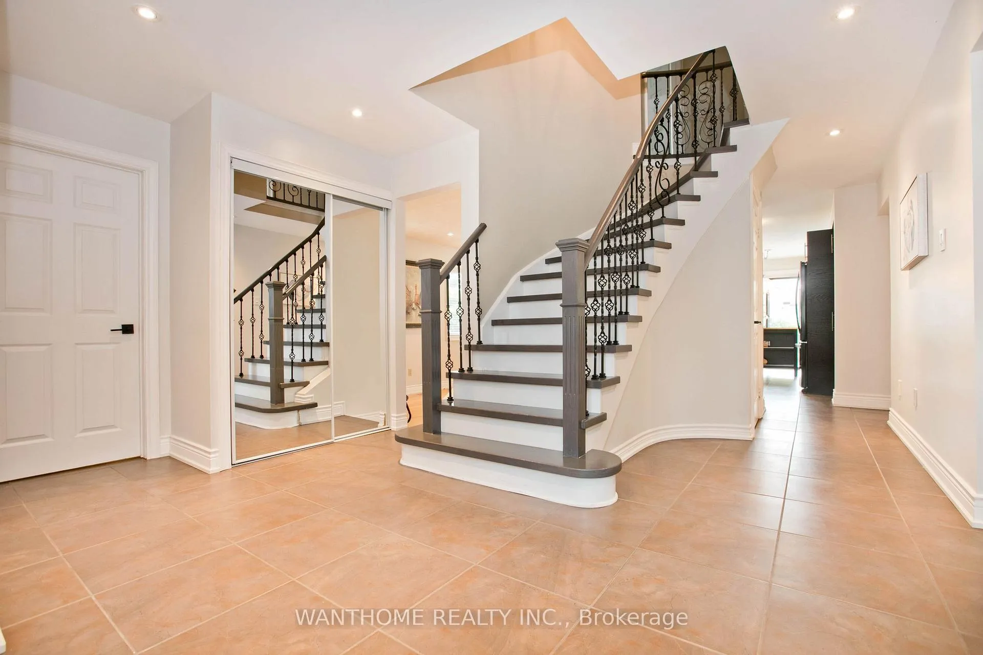 Photo 10 of 238 Larkin Avenue, Markham, Markham Village — HOMEH