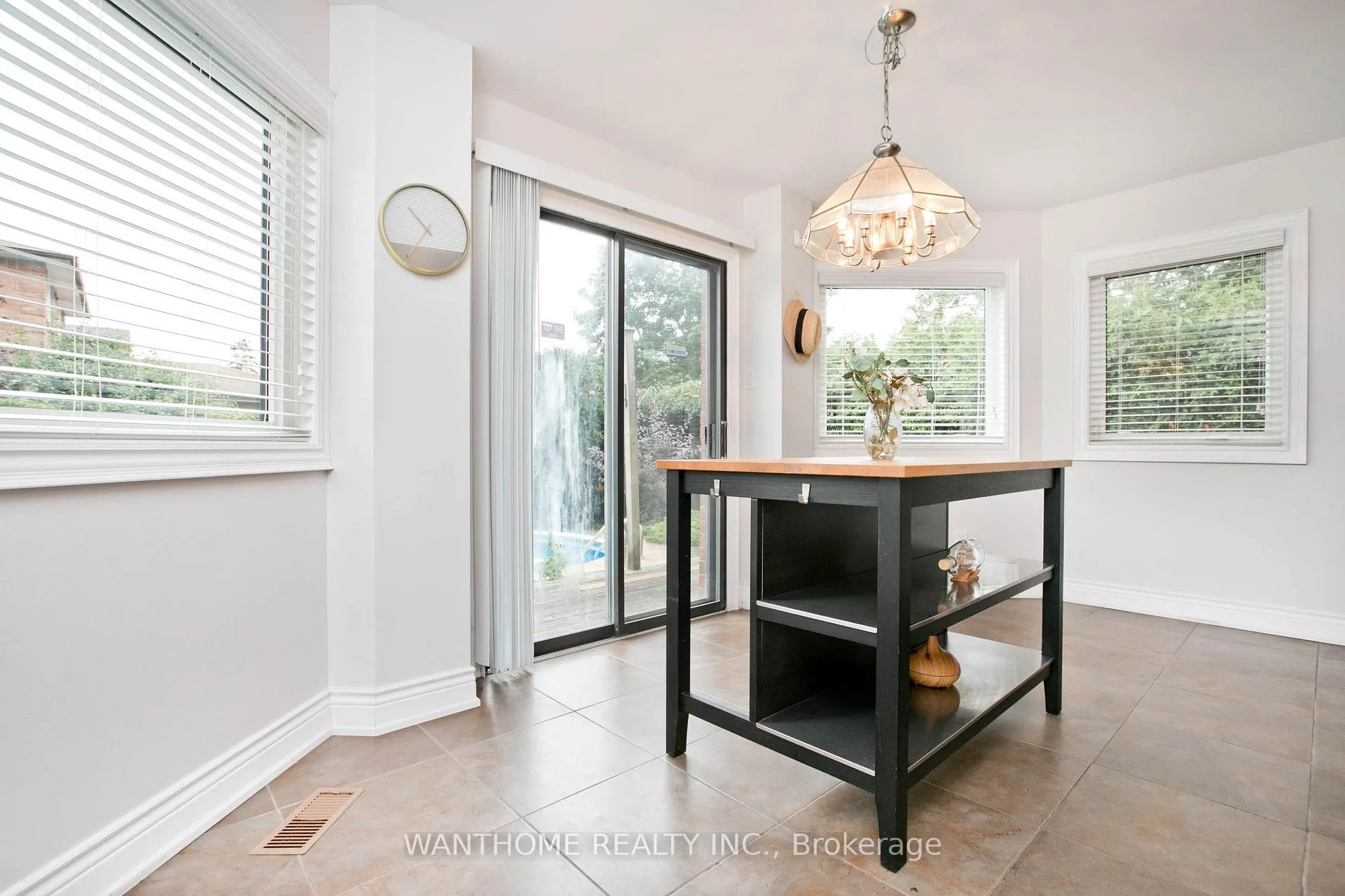Photo 15 of 238 Larkin Avenue, Markham, Markham Village — HOMEH