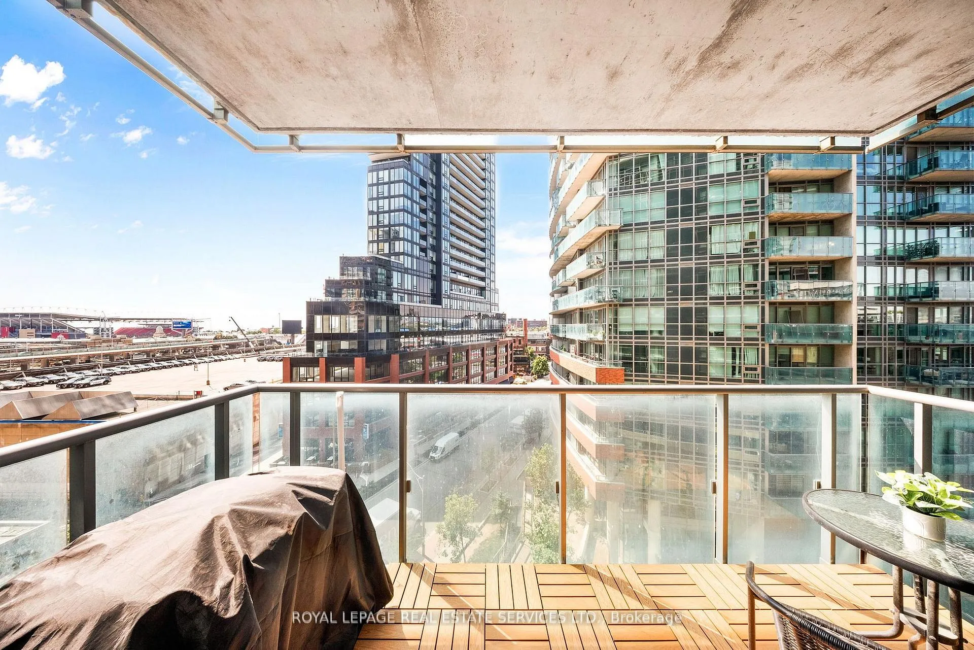 Photo 14 of Unit 708, 69 Lynn Williams Street, Toronto, Niagara — HOMEH
