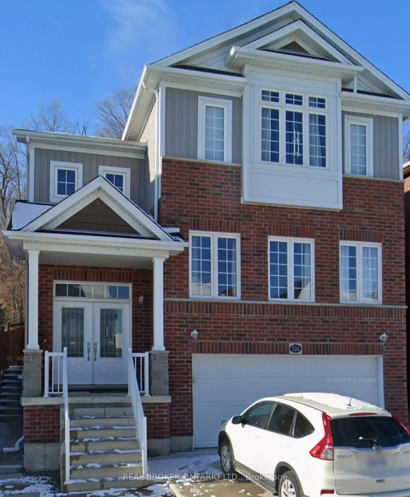 Front of Unit Bsmt, 326 Moorlands Crescent