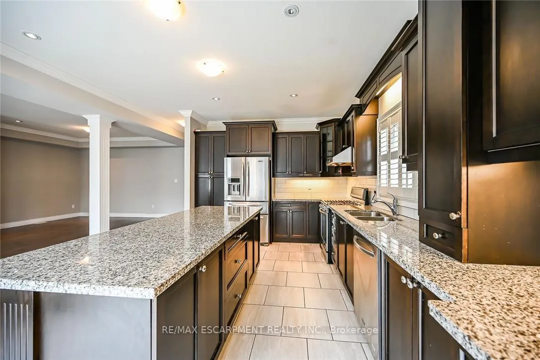 Photo 6 of 143 Davinci Boulevard, Hamilton, Carpenter — HOMEH
