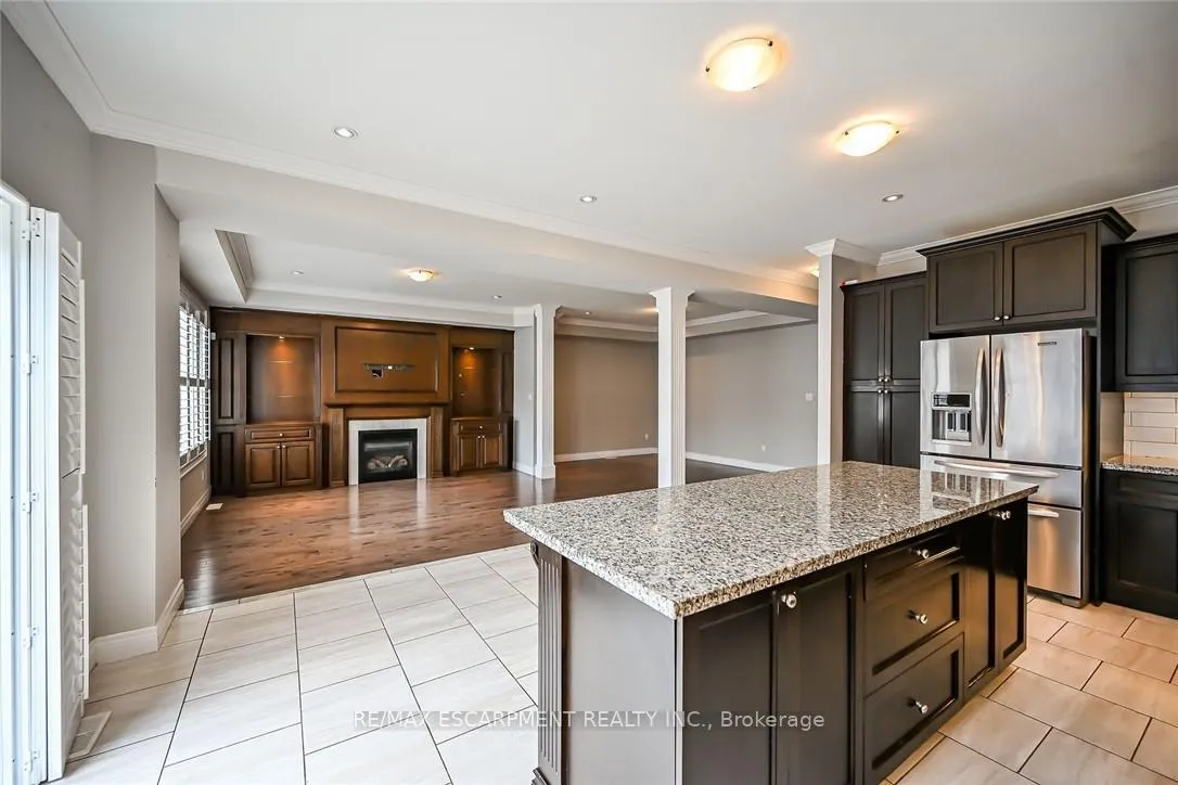 Photo 10 of 143 Davinci Boulevard, Hamilton, Carpenter — HOMEH