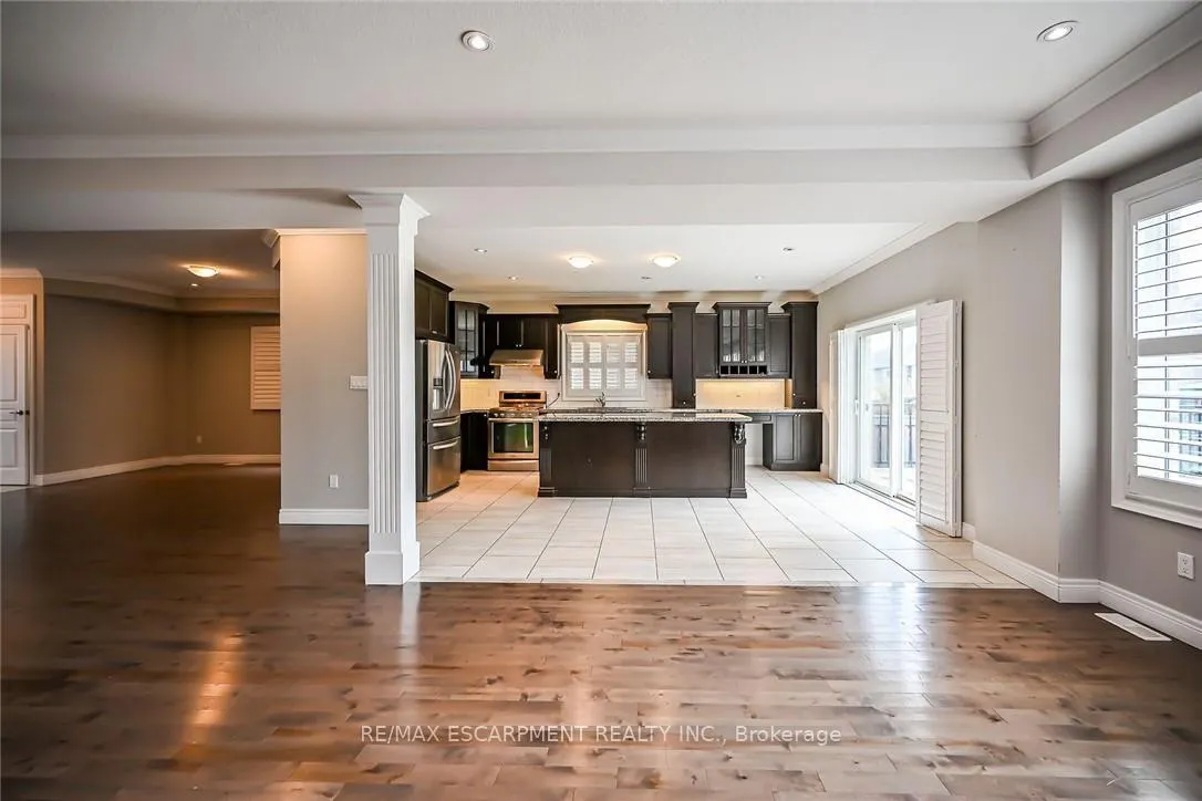 Photo 14 of 143 Davinci Boulevard, Hamilton, Carpenter — HOMEH