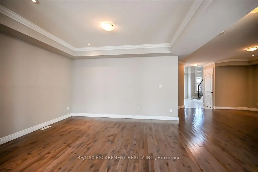 Photo 15 of 143 Davinci Boulevard, Hamilton, Carpenter — HOMEH