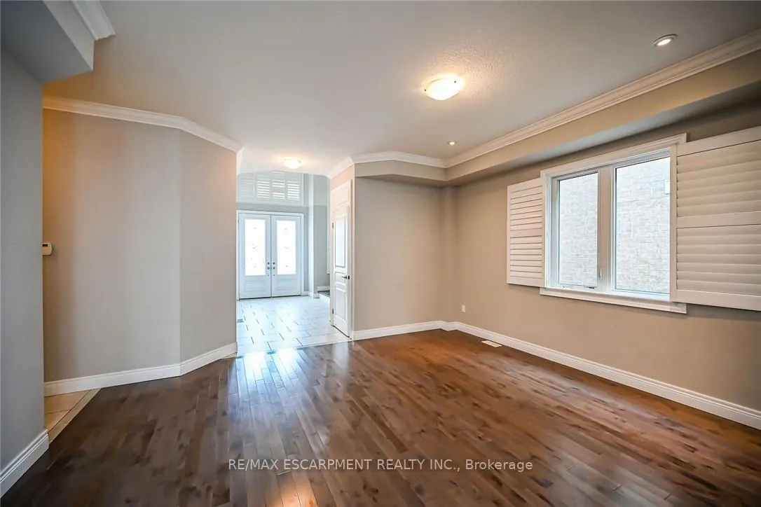 Photo 20 of 143 Davinci Boulevard, Hamilton, Carpenter — HOMEH