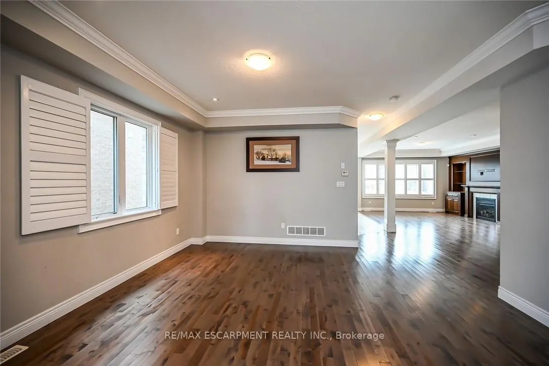 Photo 21 of 143 Davinci Boulevard, Hamilton, Carpenter — HOMEH