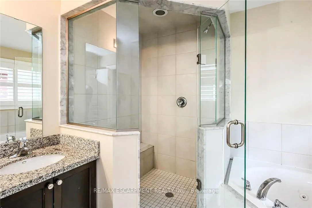 Photo 29 of 143 Davinci Boulevard, Hamilton, Carpenter — HOMEH