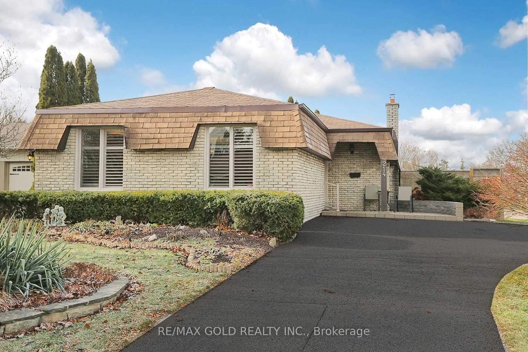 Photo 1 of 214 Athabasca Street, Oshawa, Donevan — HOMEH