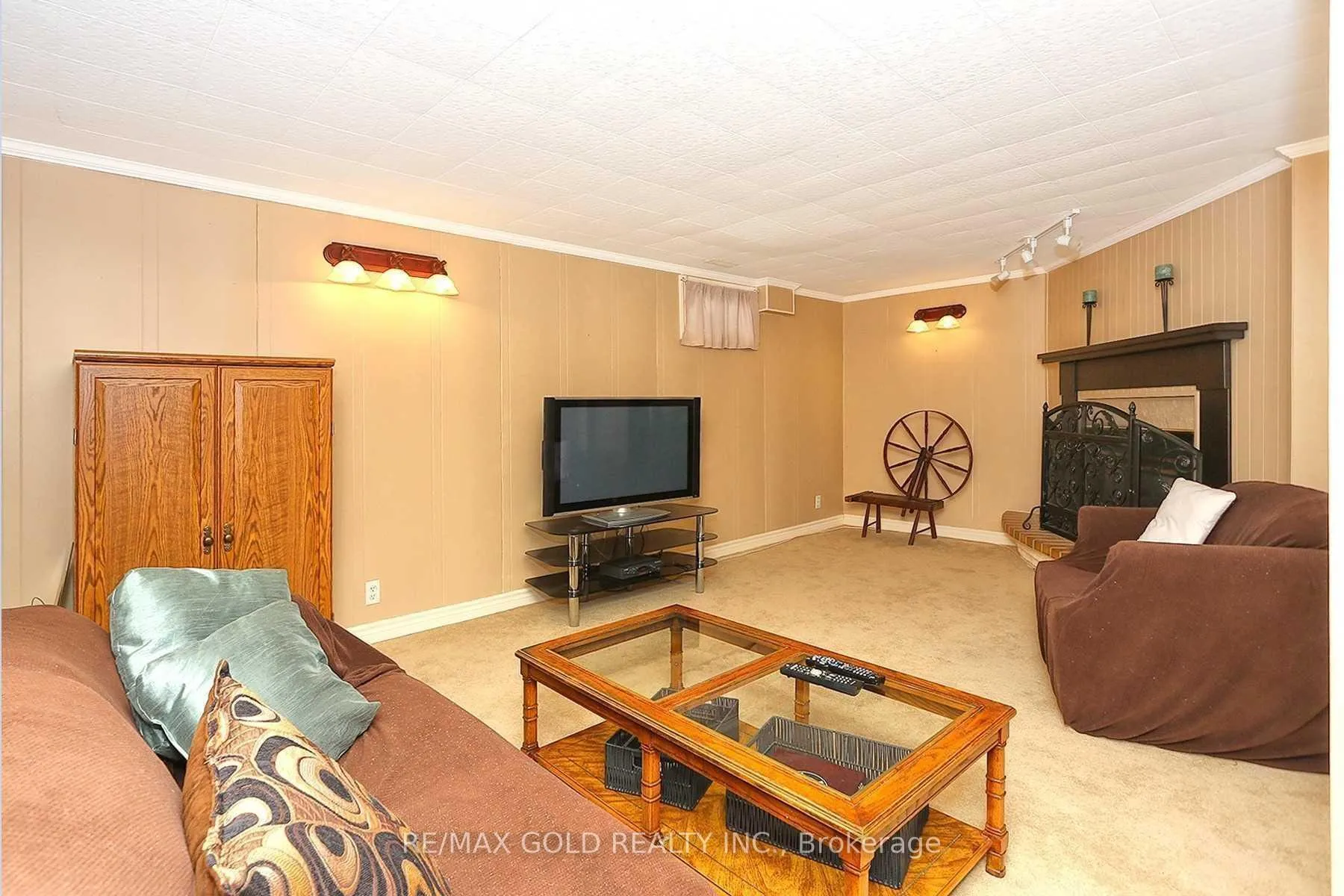 Photo 7 of 214 Athabasca Street, Oshawa, Donevan — HOMEH