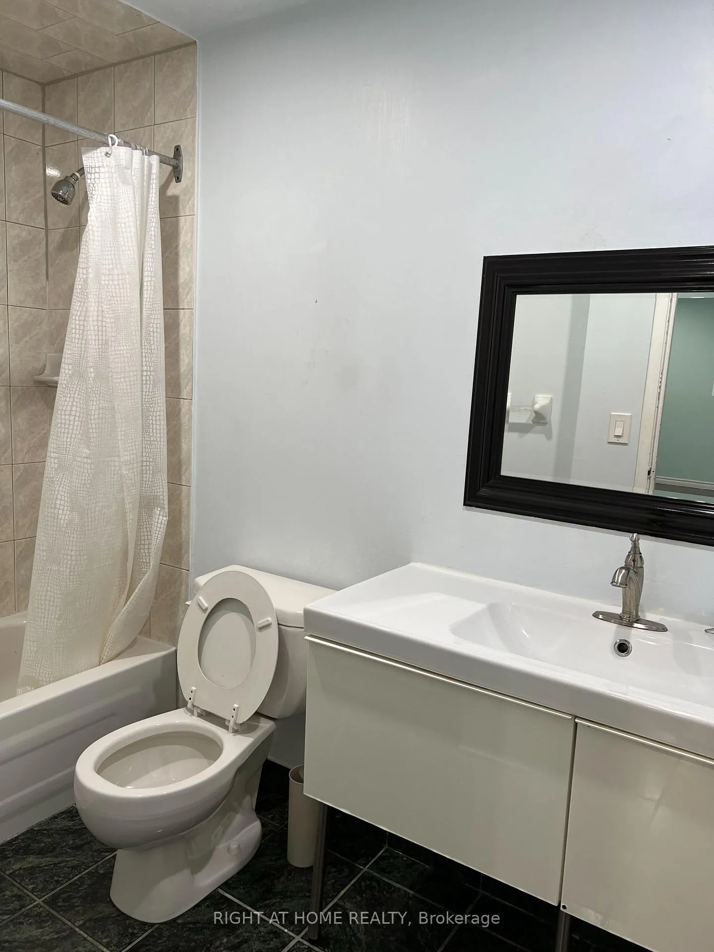 Photo 4 of Unit Unit 1, 611 Gerrard Street E, Toronto, South Riverdale — HOMEH