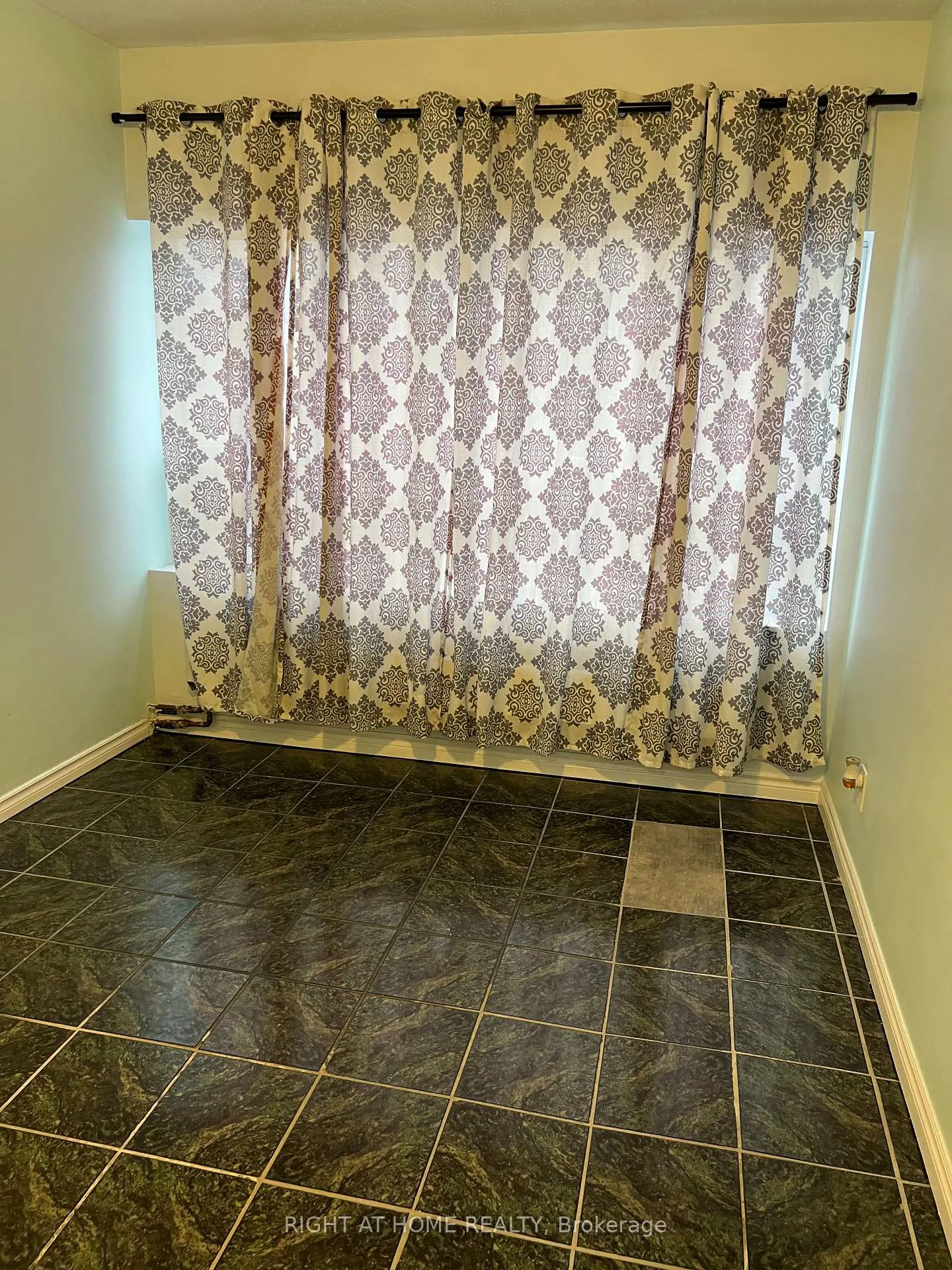 Photo 14 of Unit Unit 1, 611 Gerrard Street E, Toronto, South Riverdale — HOMEH