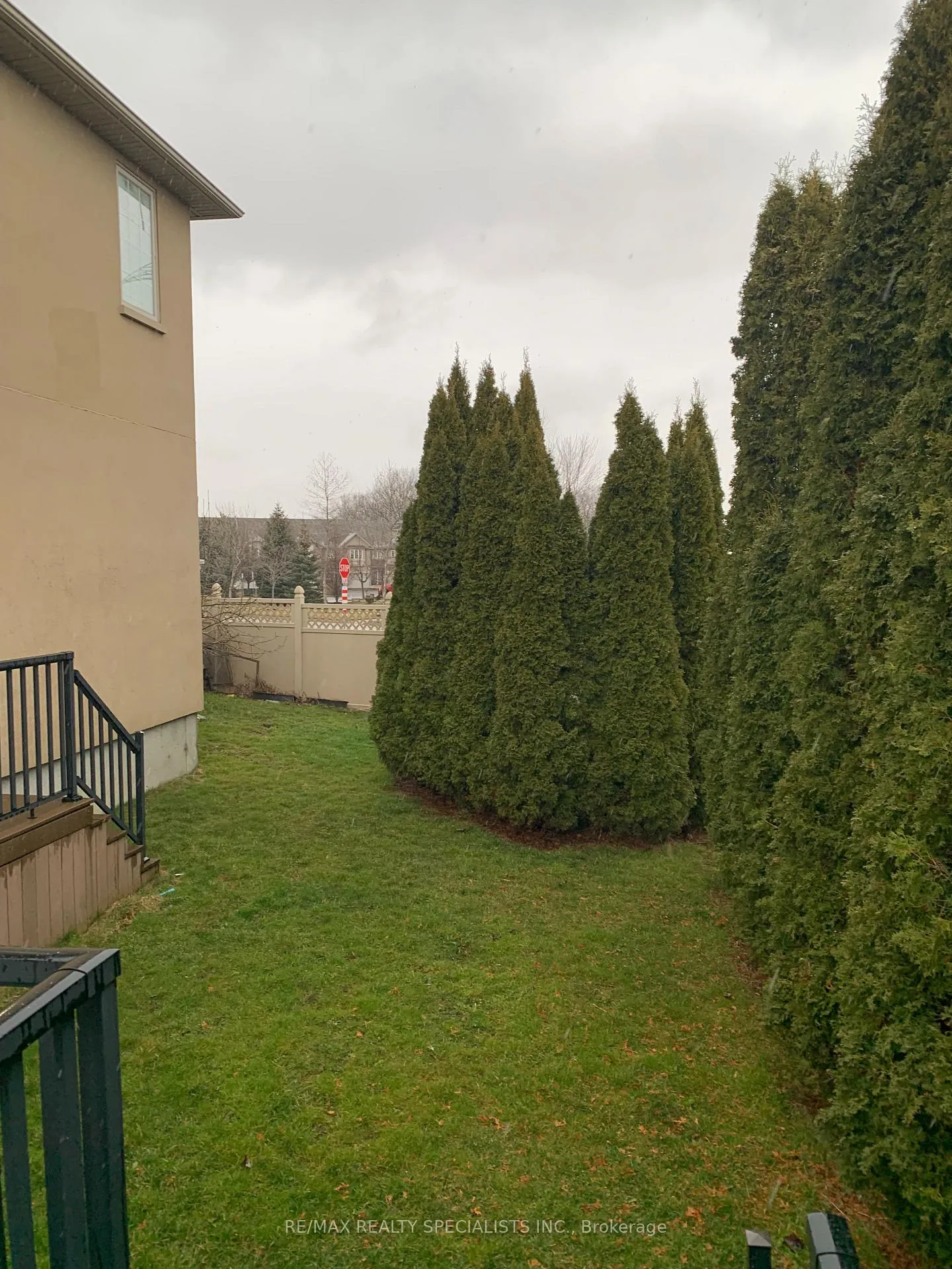 Photo 10 of 12 Fair Street, Hamilton, Ancaster — HOMEH