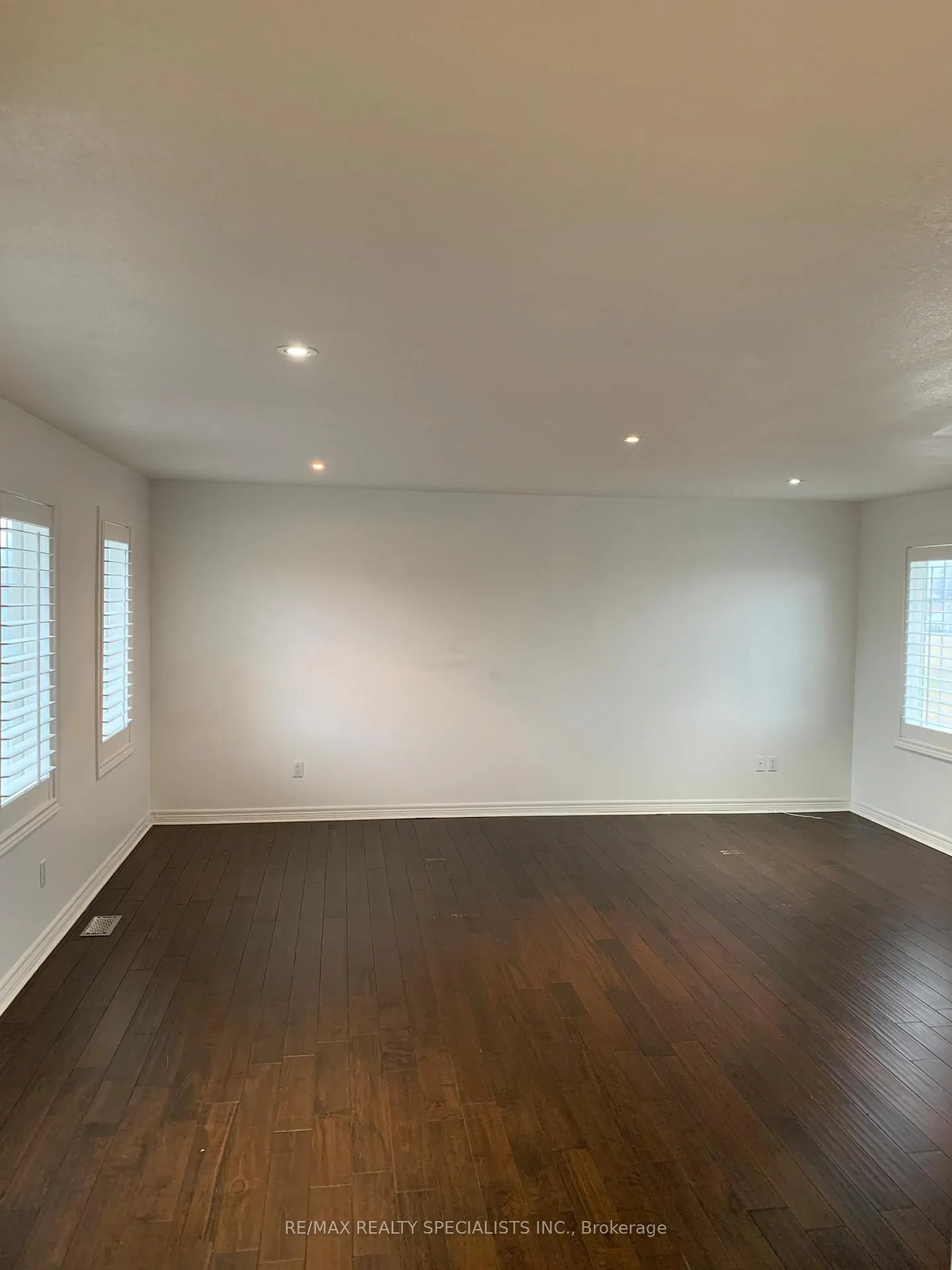 Photo 11 of 12 Fair Street, Hamilton, Ancaster — HOMEH