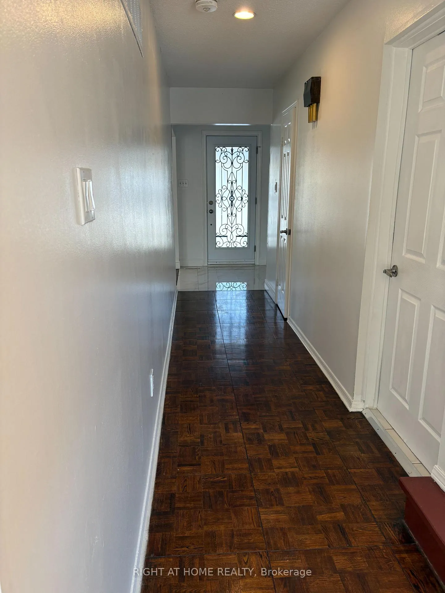 Photo 11 of 33 Innisbrook Crescent, Markham, Aileen-Willowbrook — HOMEH