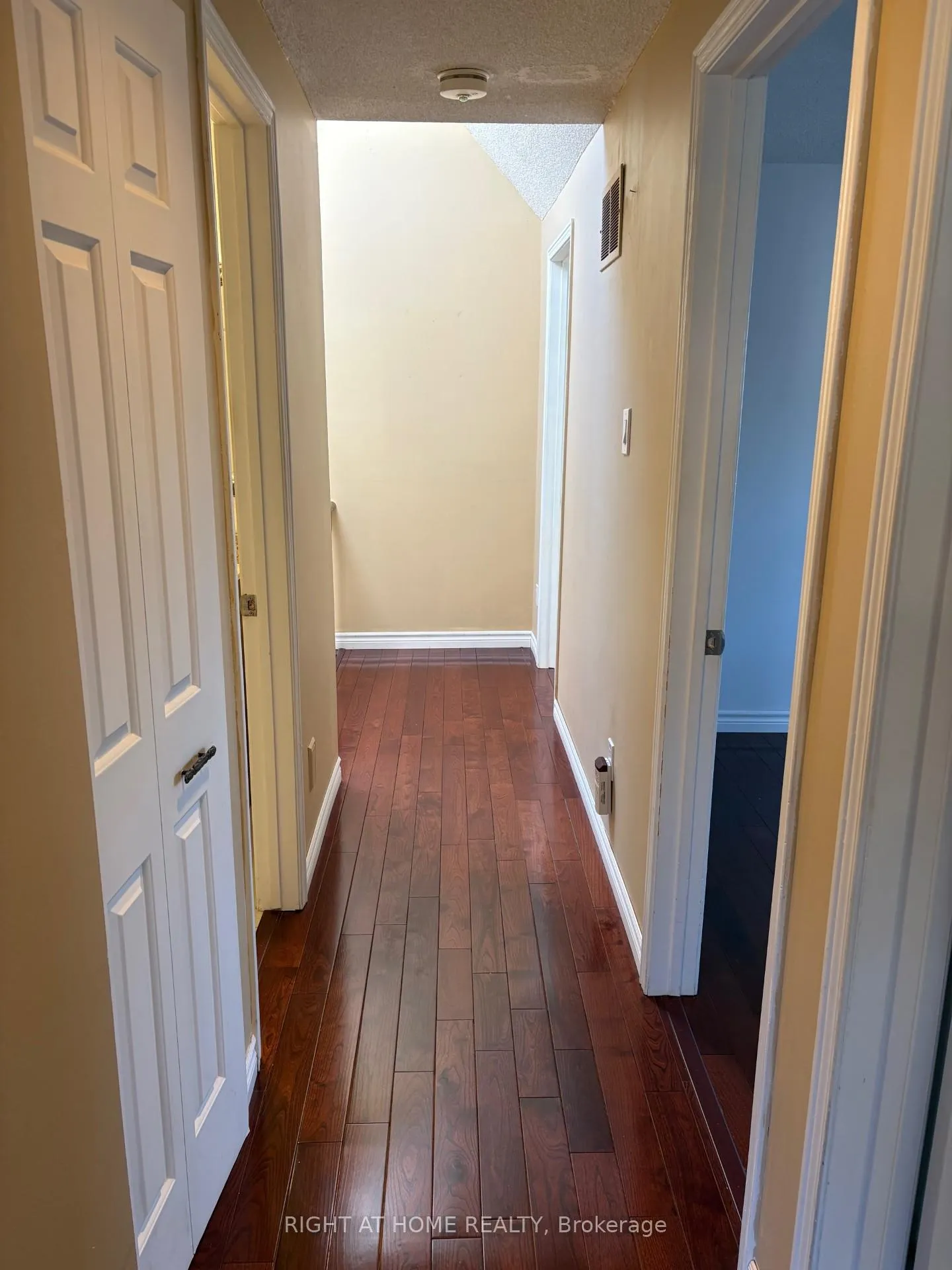 Photo 30 of 33 Innisbrook Crescent, Markham, Aileen-Willowbrook — HOMEH