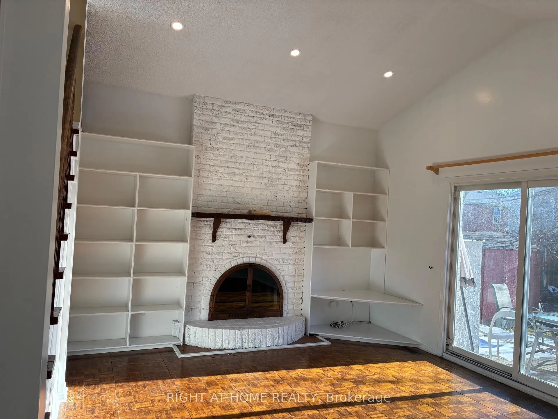 Photo 32 of 33 Innisbrook Crescent, Markham, Aileen-Willowbrook — HOMEH