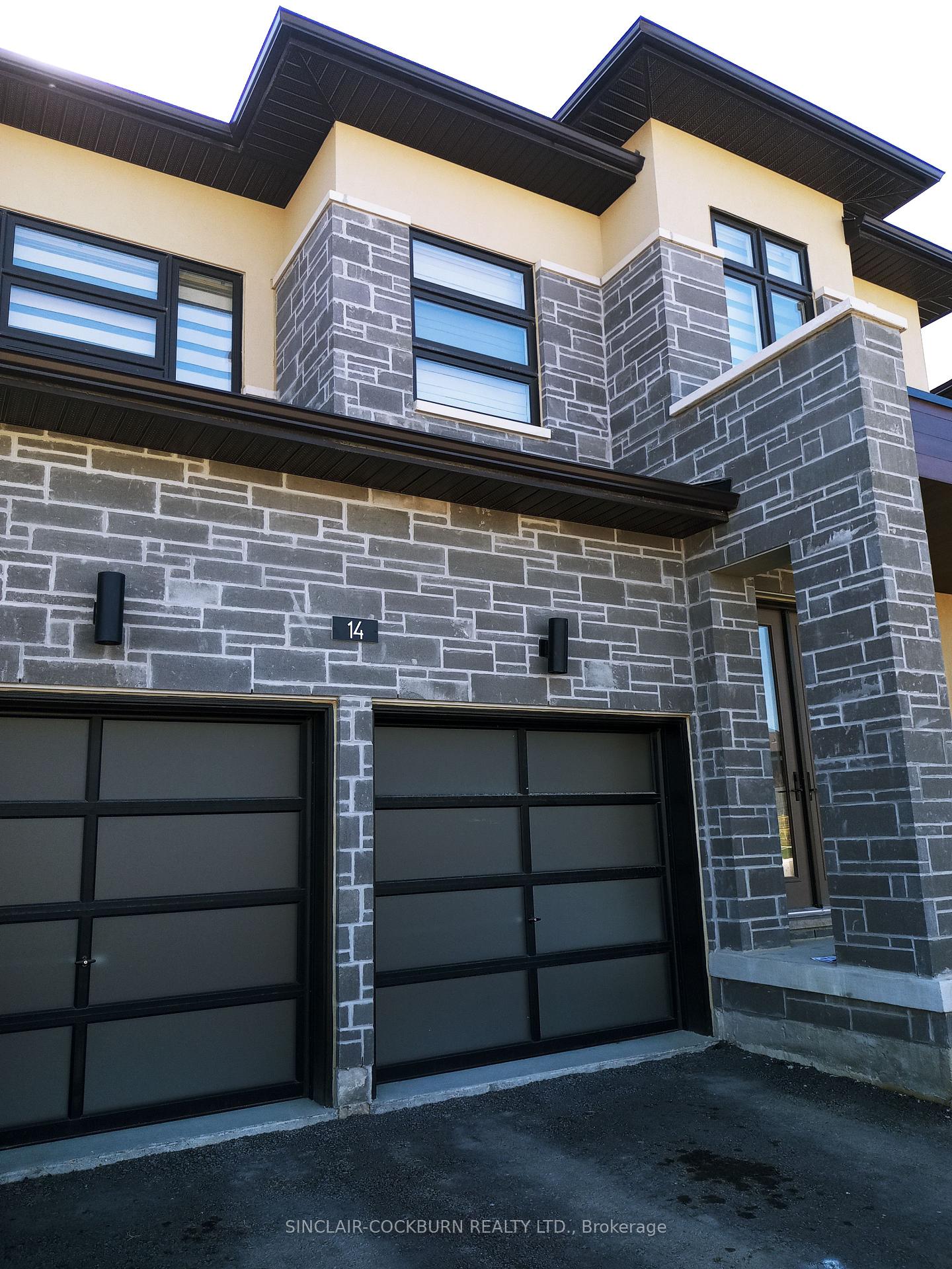 Photo 2 of 14 Michener Drive, Brampton, Sandringham-Wellington North — HOMEH