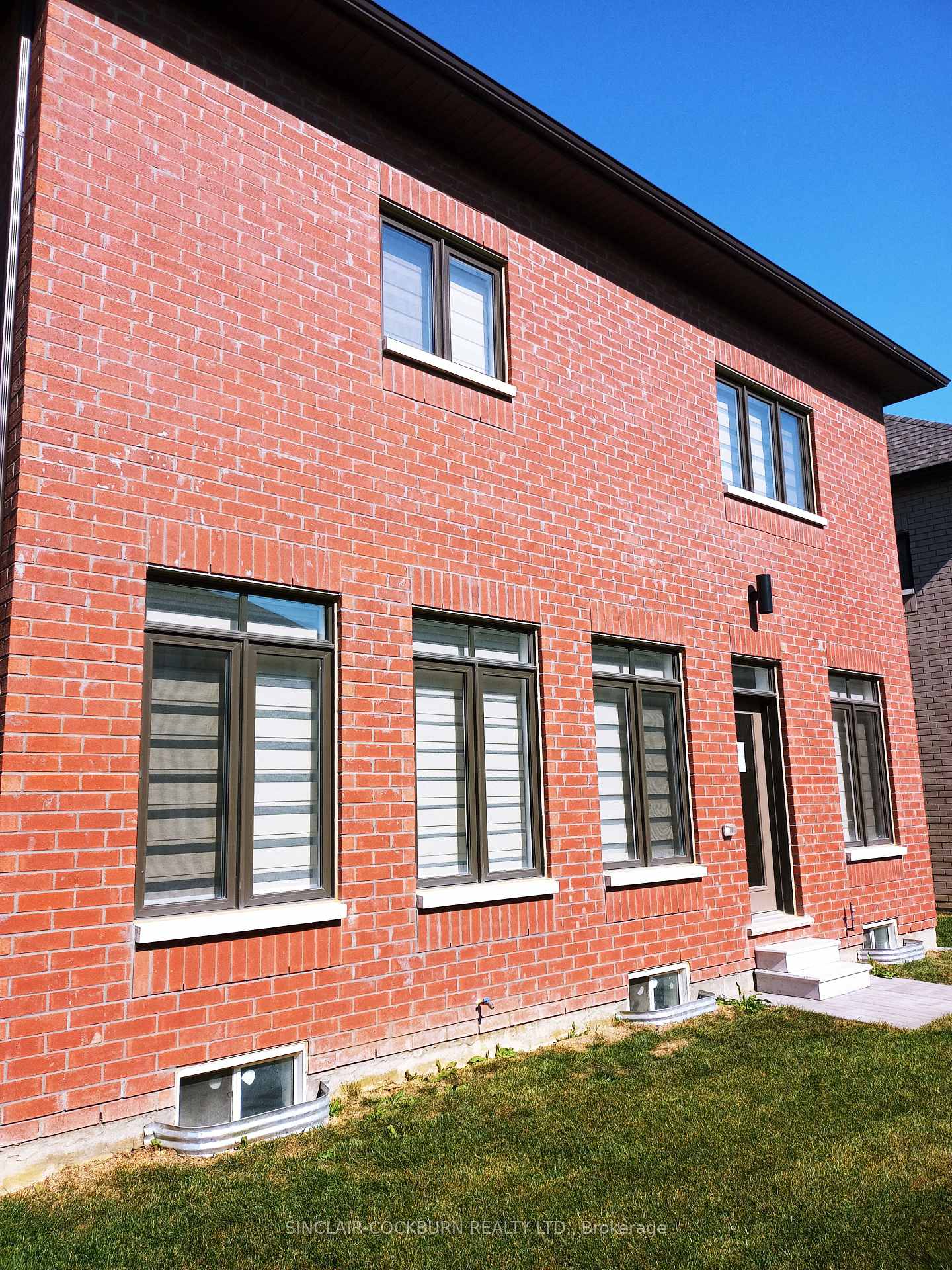 Photo 18 of 14 Michener Drive, Brampton, Sandringham-Wellington North — HOMEH