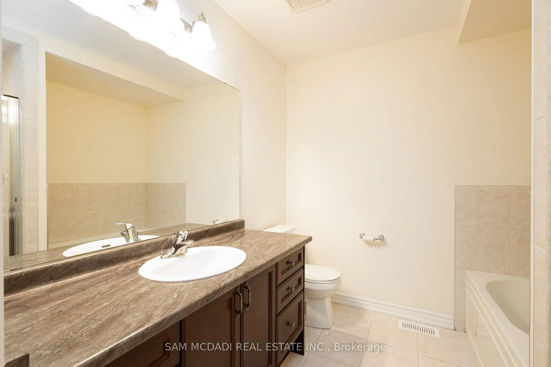 Photo 18 of Unit 1, 515 Garner Road W, Hamilton, Ancaster — HOMEH