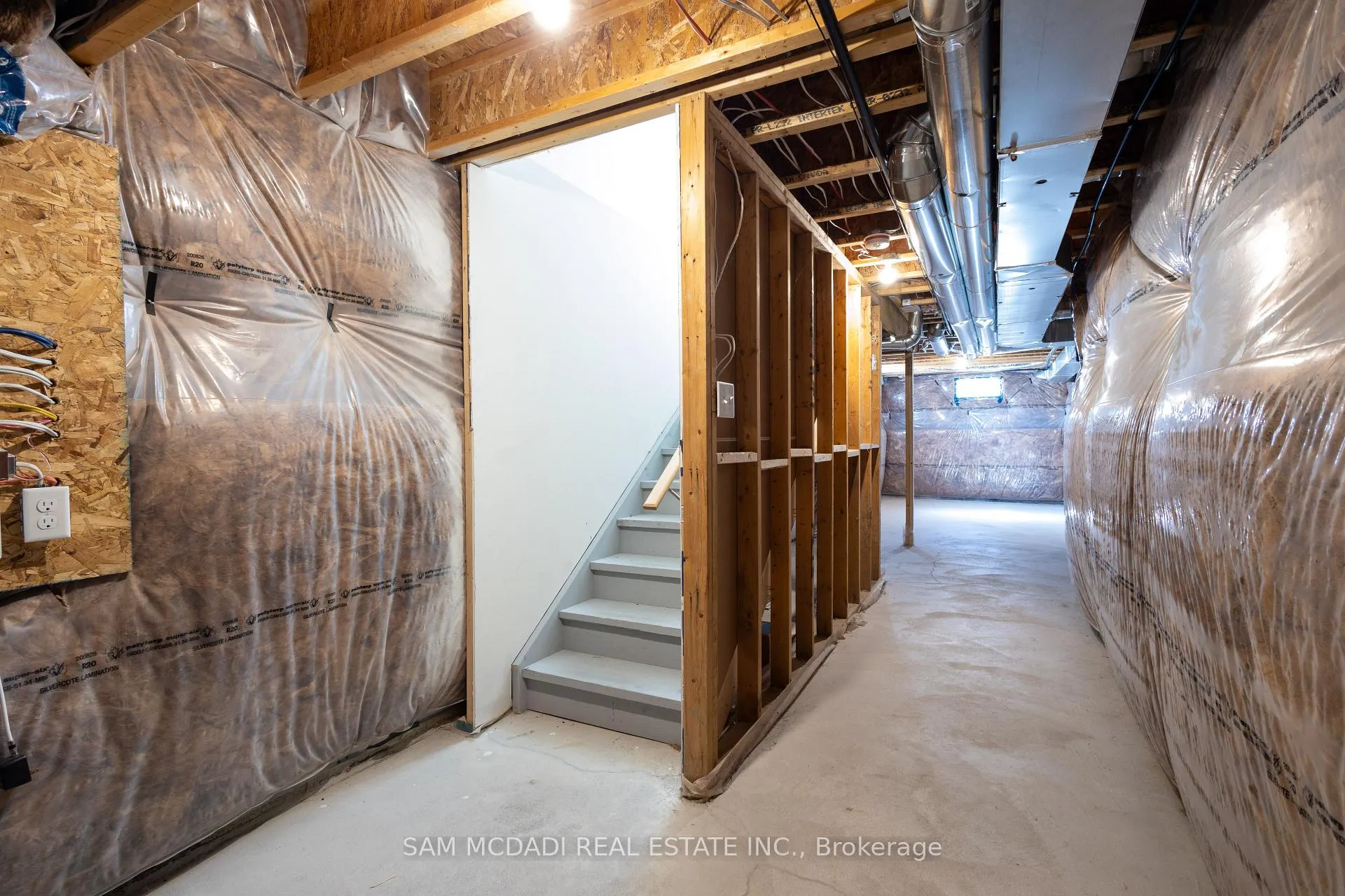Photo 25 of Unit 1, 515 Garner Road W, Hamilton, Ancaster — HOMEH