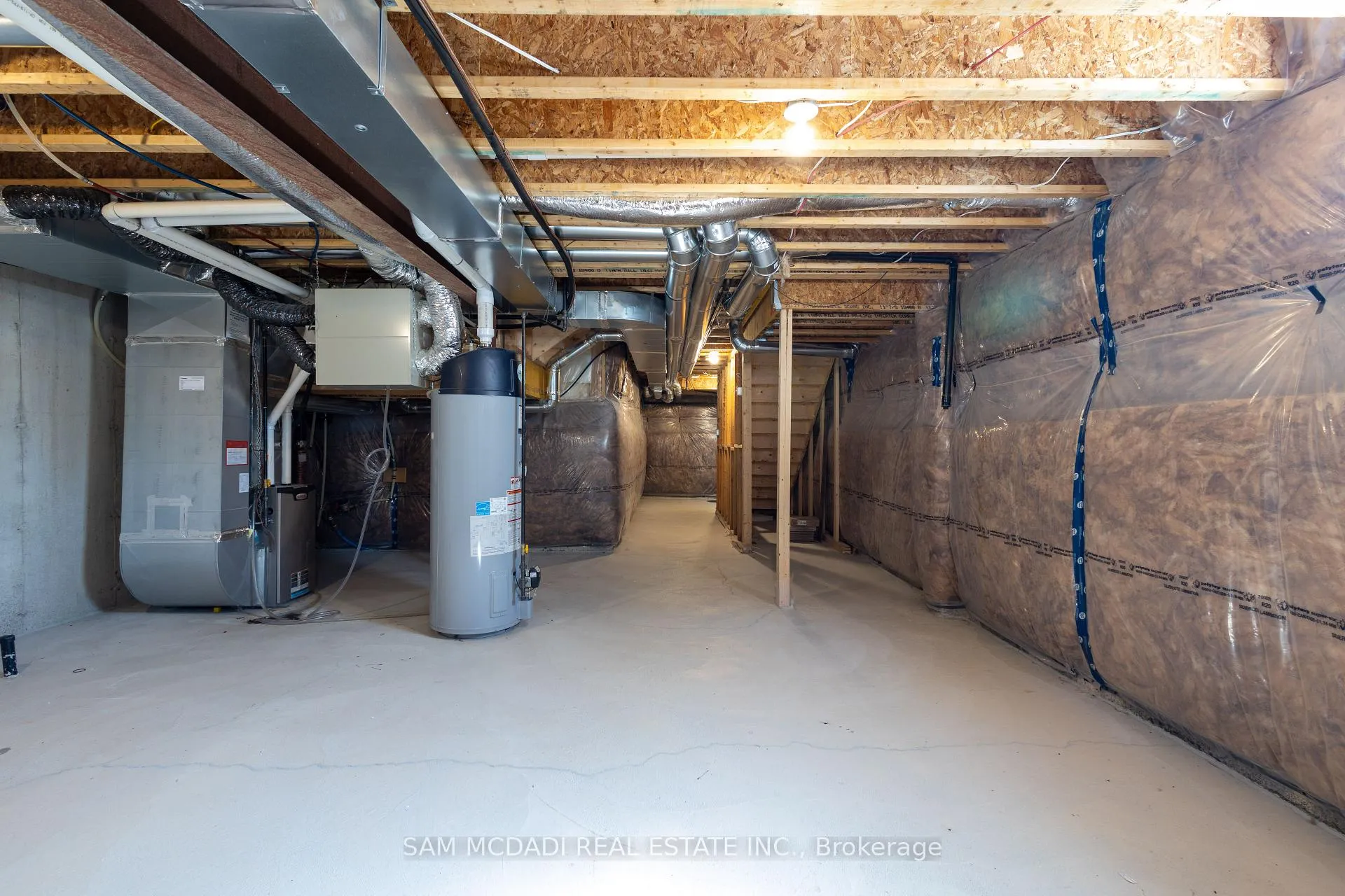 Photo 27 of Unit 1, 515 Garner Road W, Hamilton, Ancaster — HOMEH