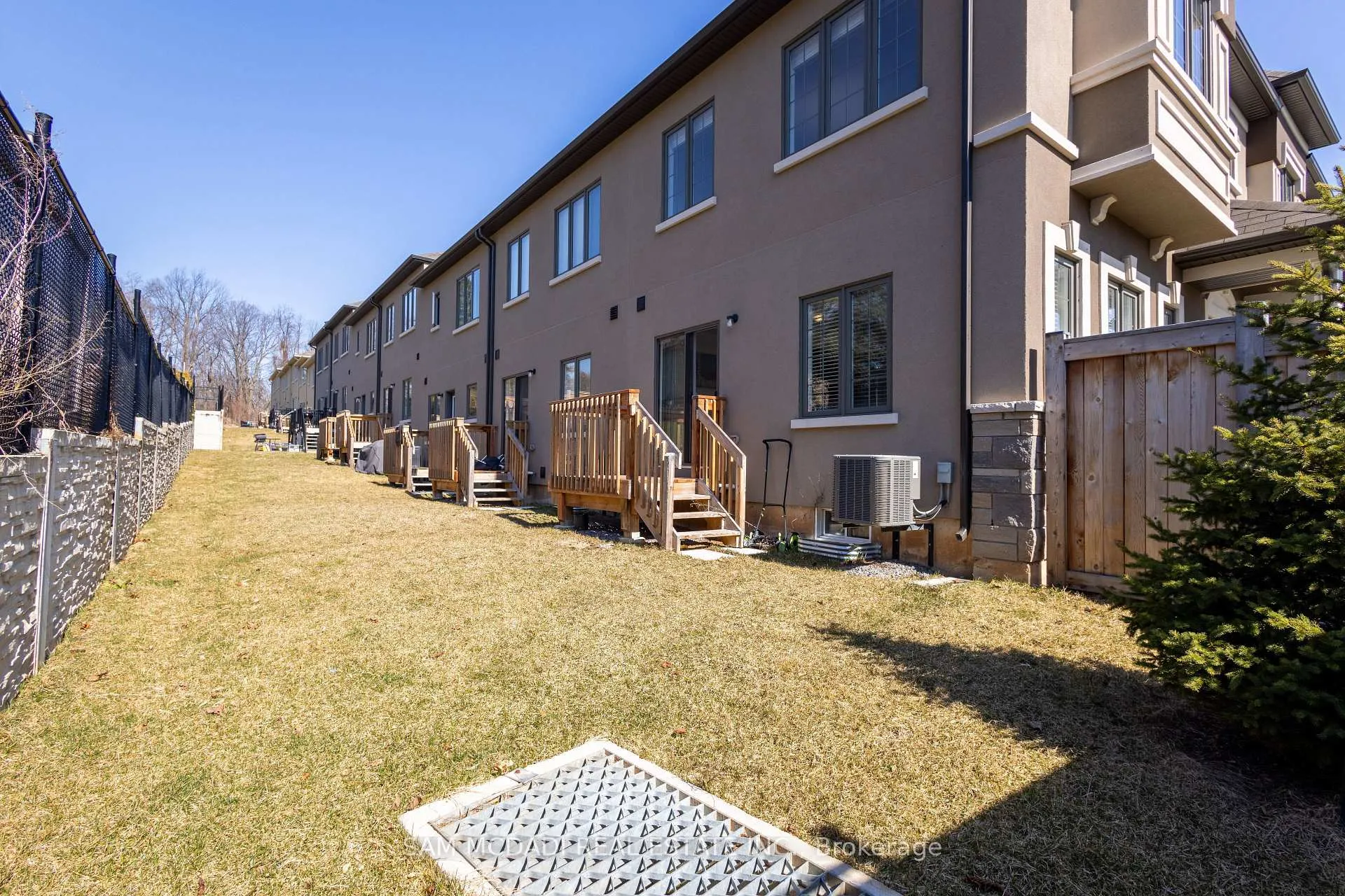 Photo 31 of Unit 1, 515 Garner Road W, Hamilton, Ancaster — HOMEH
