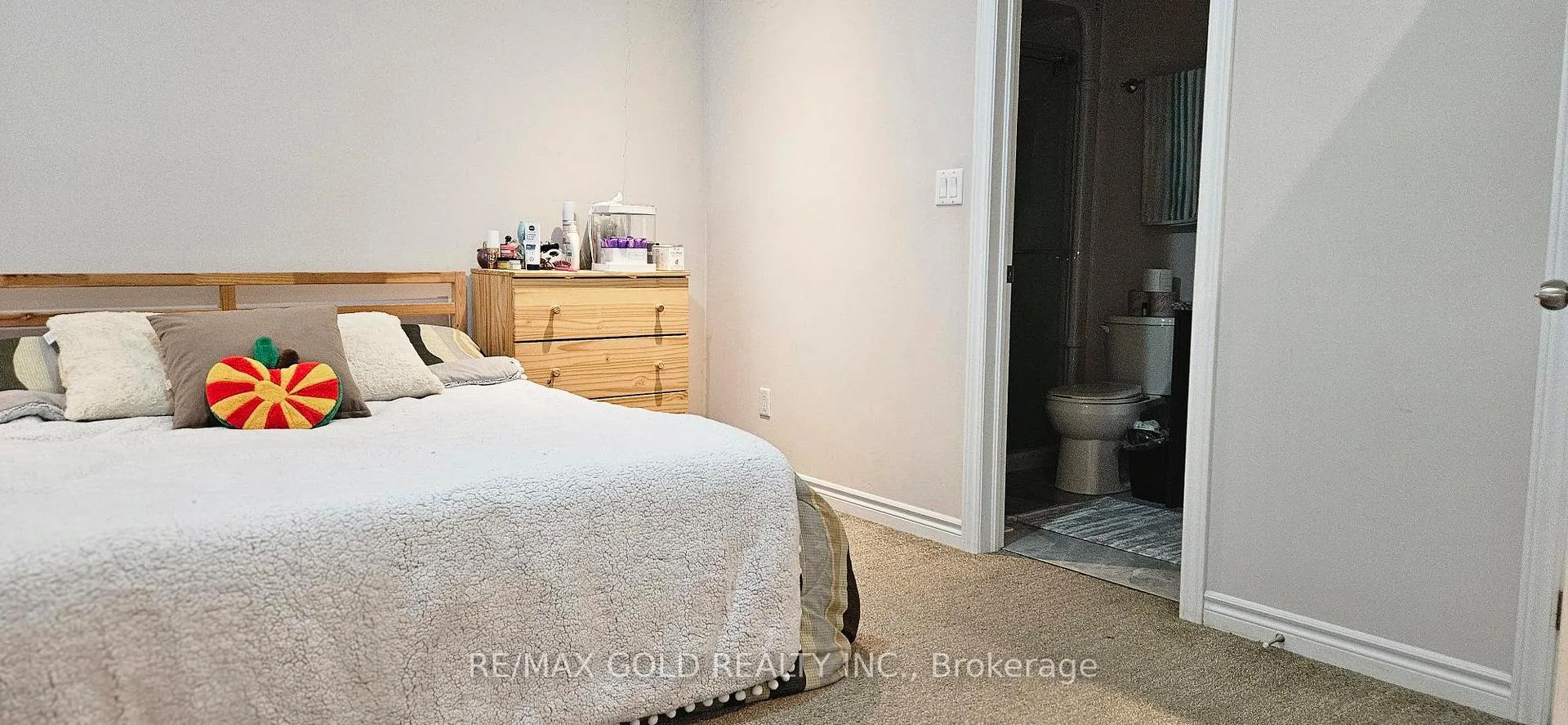 Photo 13 of Unit Upper, 350 Luella Street, Kitchener, Central Frederick — HOMEH