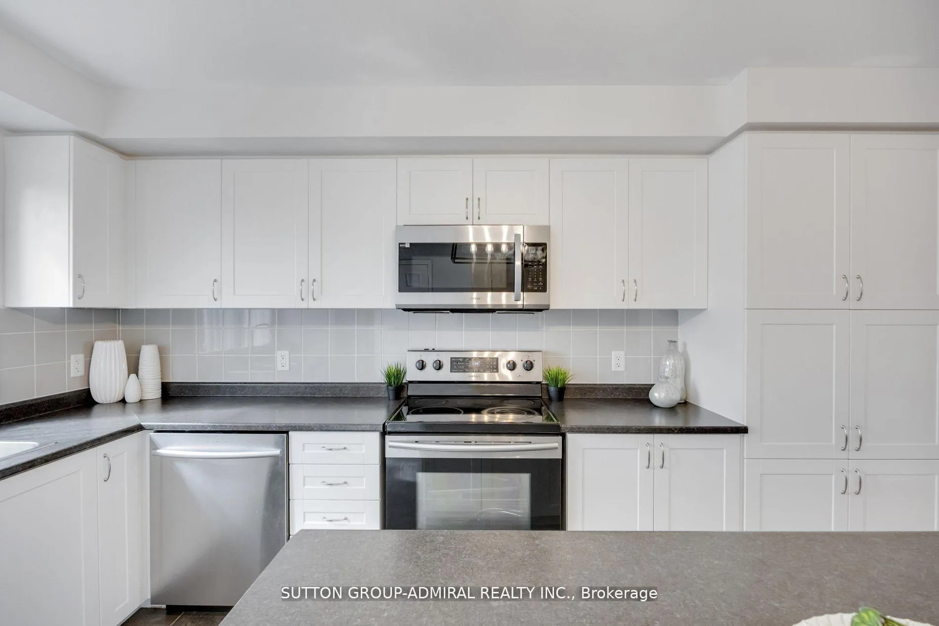 Photo 9 of 60 Harry Penrose Avenue, Aurora, Bayview Northeast — HOMEH