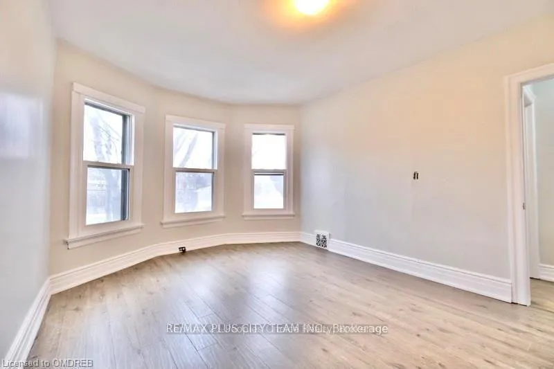 Photo 2 of Unit 2, 99 Mary Street, Hamilton, Beasley — HOMEH
