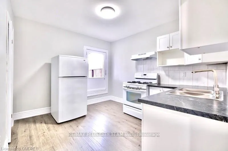 Photo 4 of Unit 2, 99 Mary Street, Hamilton, Beasley — HOMEH