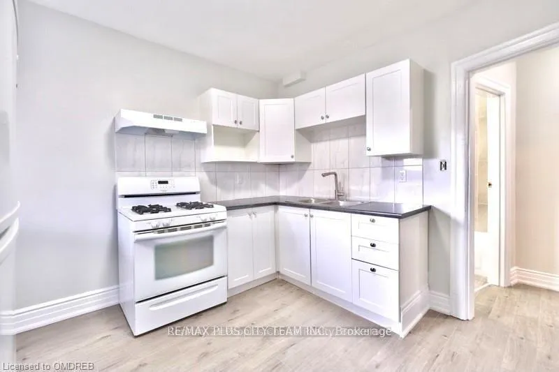 Photo 5 of Unit 2, 99 Mary Street, Hamilton, Beasley — HOMEH
