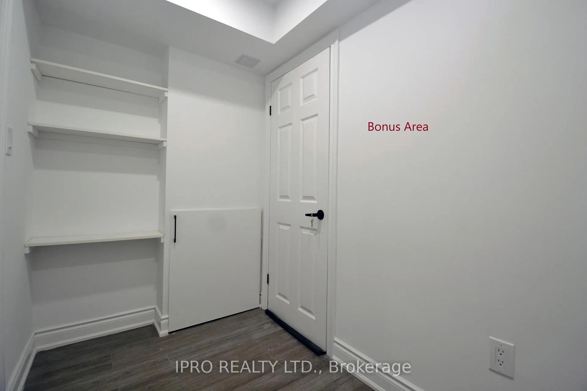 Photo 7 of Unit Basement, 151 Elmore Drive, Hamilton, Eleanor — HOMEH