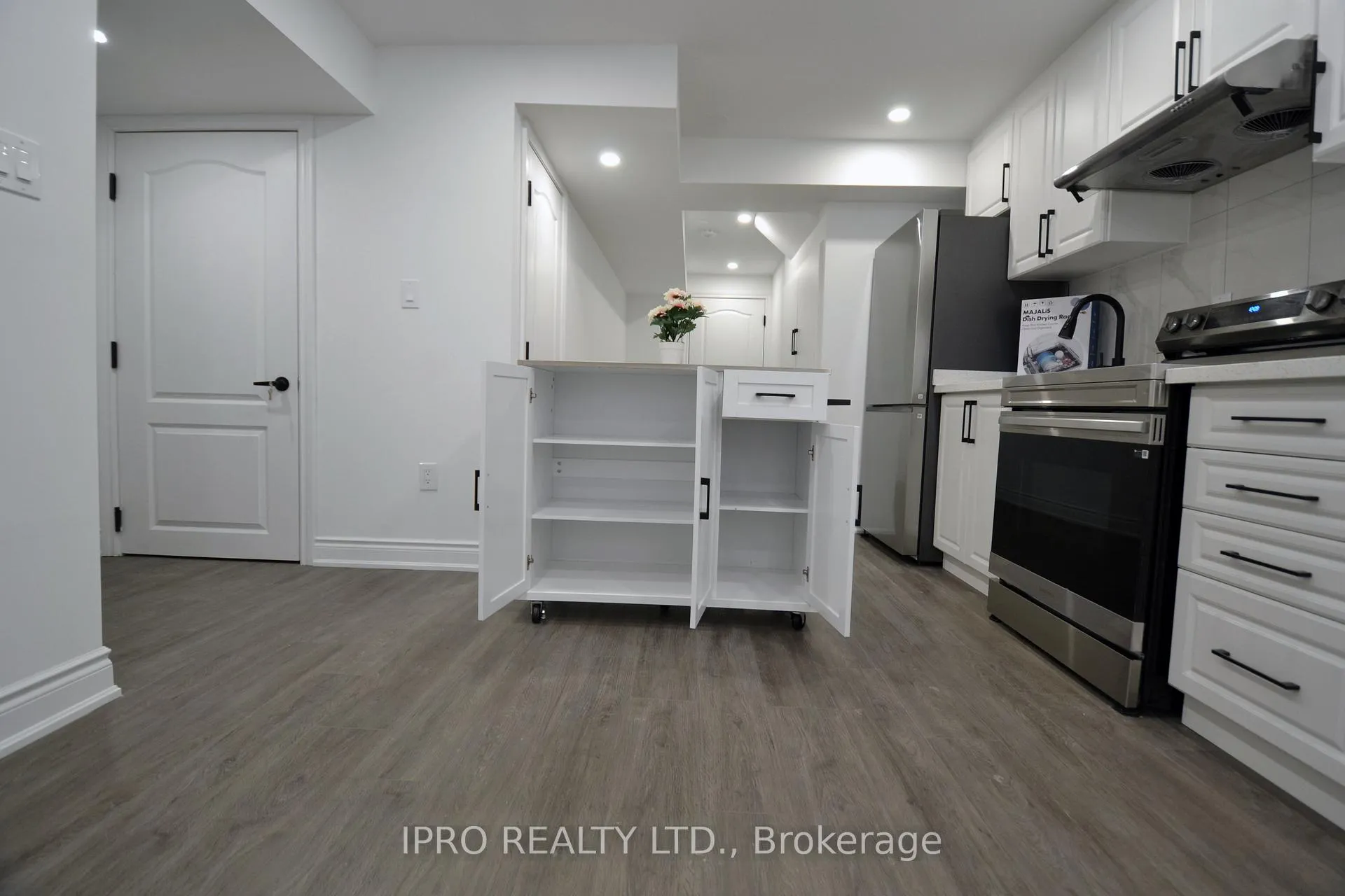 Photo 15 of Unit Basement, 151 Elmore Drive, Hamilton, Eleanor — HOMEH