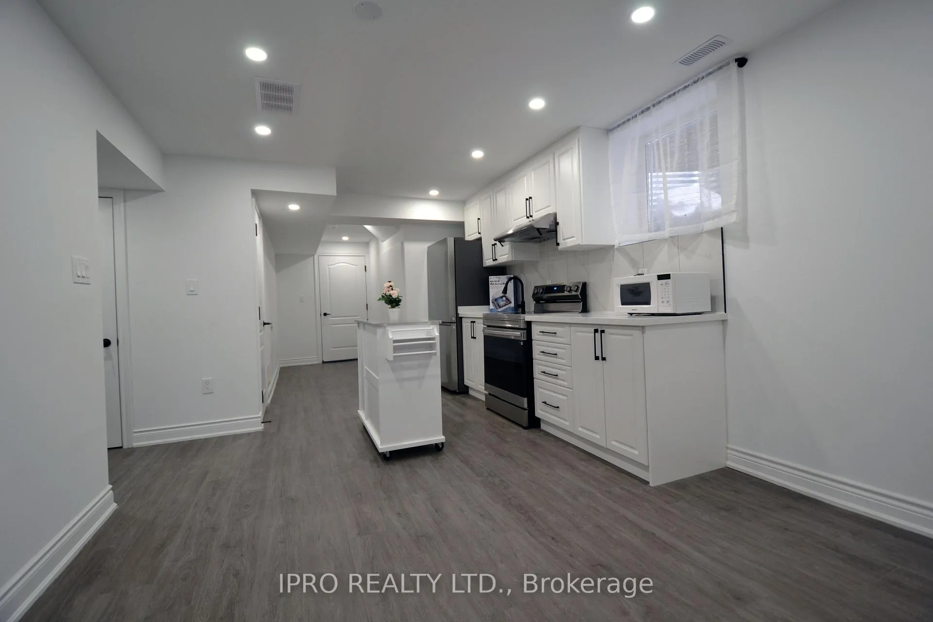 Photo 17 of Unit Basement, 151 Elmore Drive, Hamilton, Eleanor — HOMEH