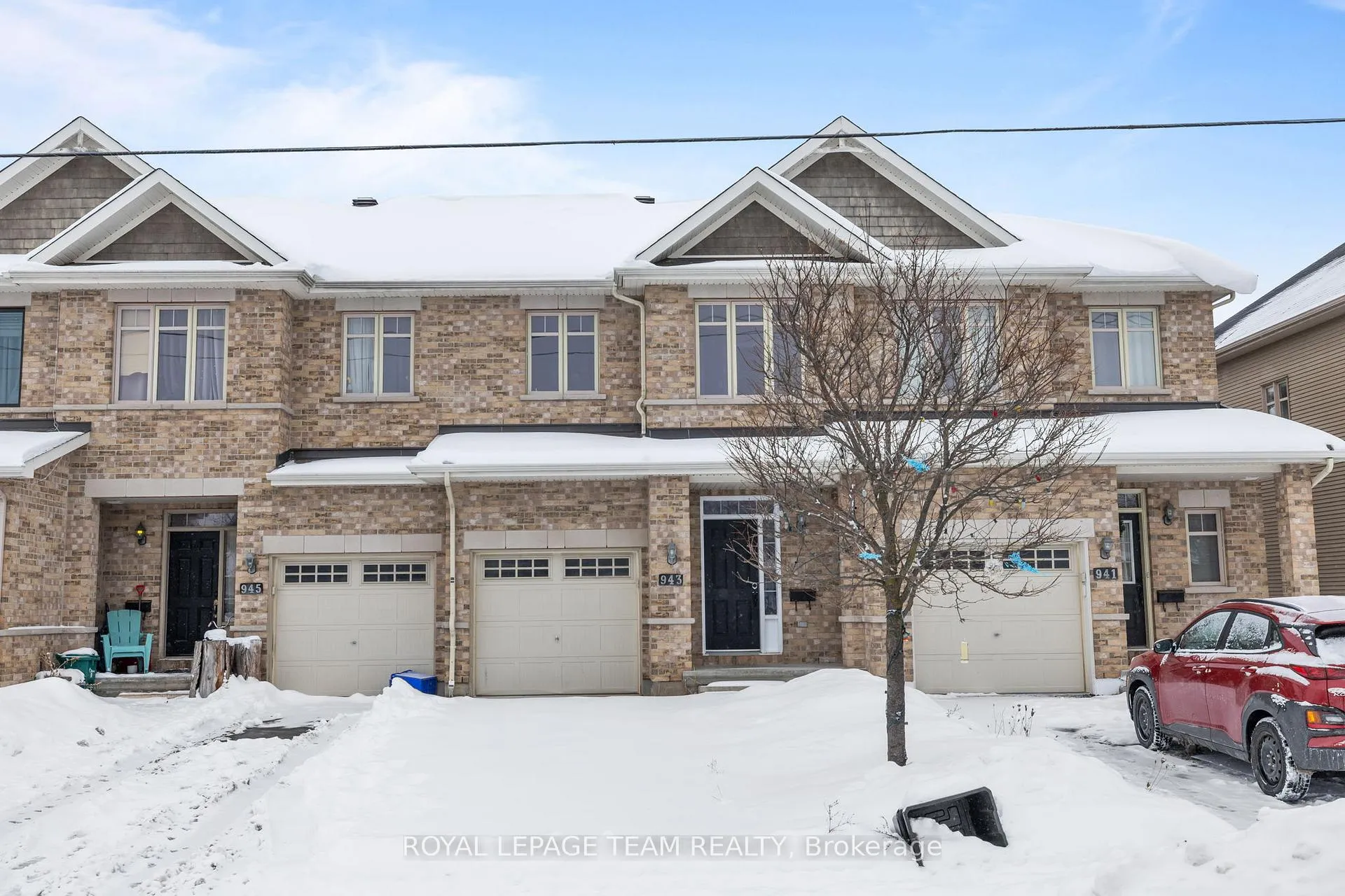 Front of 943 Klondike Road