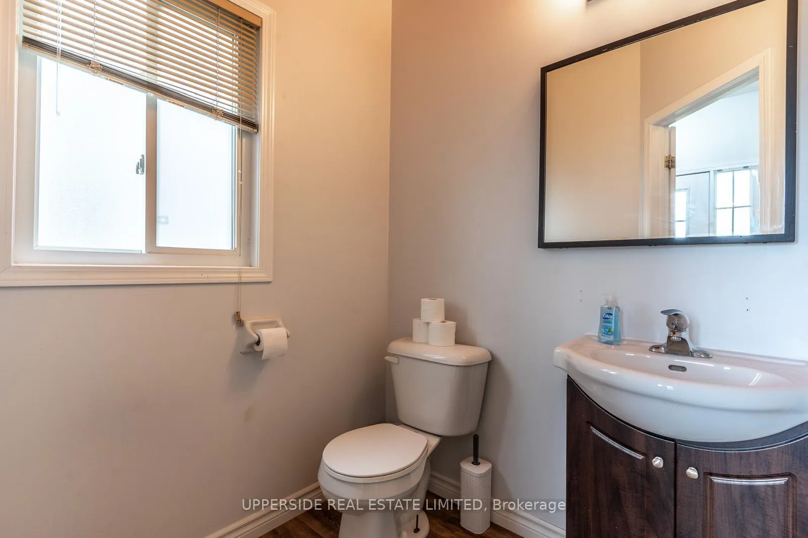 Photo 4 of 191 Woodbine Avenue, Kitchener — HOMEH