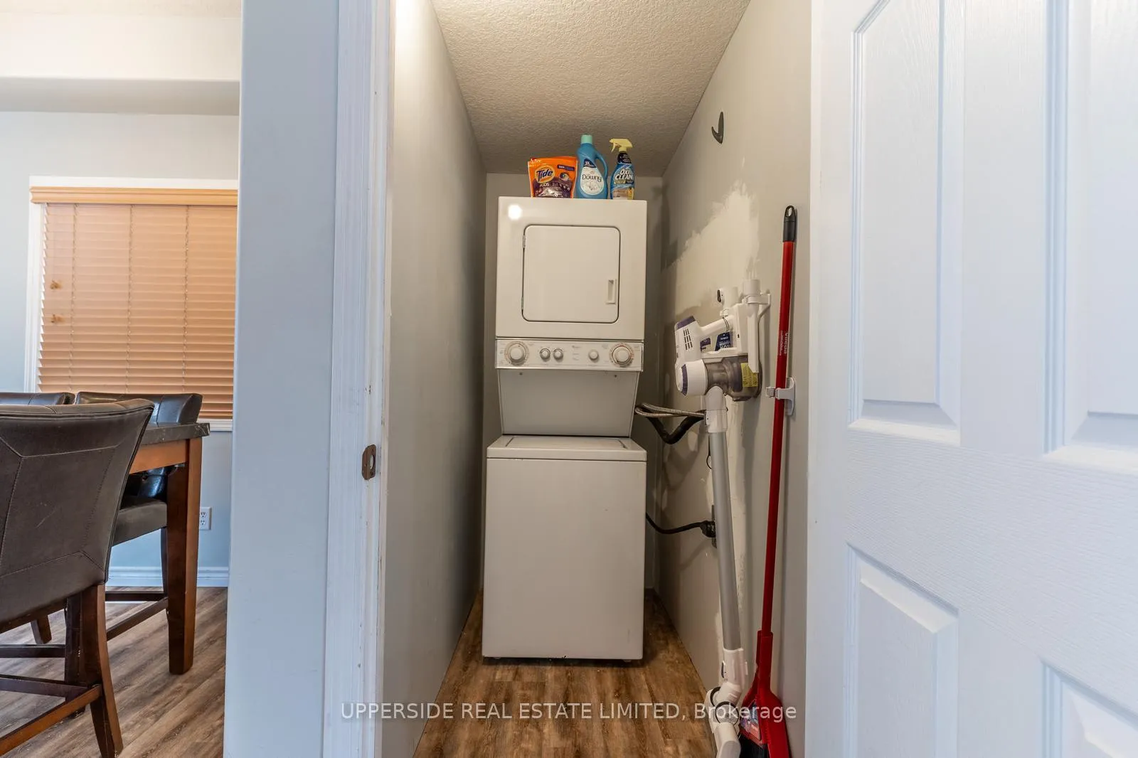 Photo 7 of 191 Woodbine Avenue, Kitchener — HOMEH