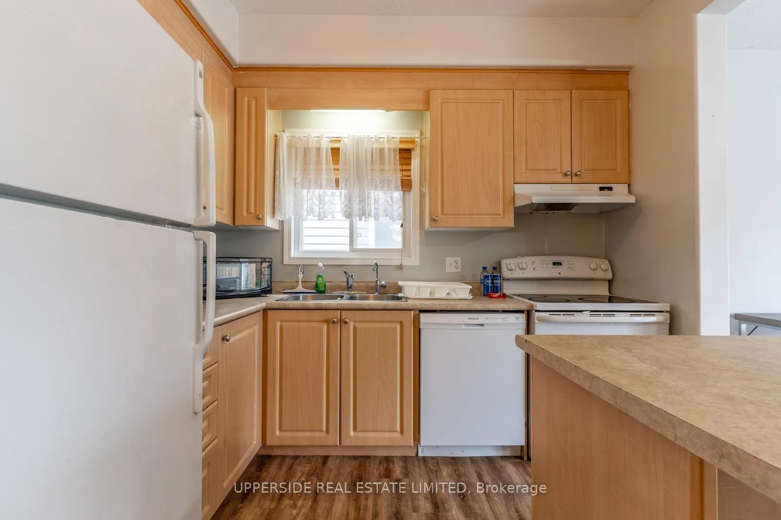 Photo 8 of 191 Woodbine Avenue, Kitchener — HOMEH